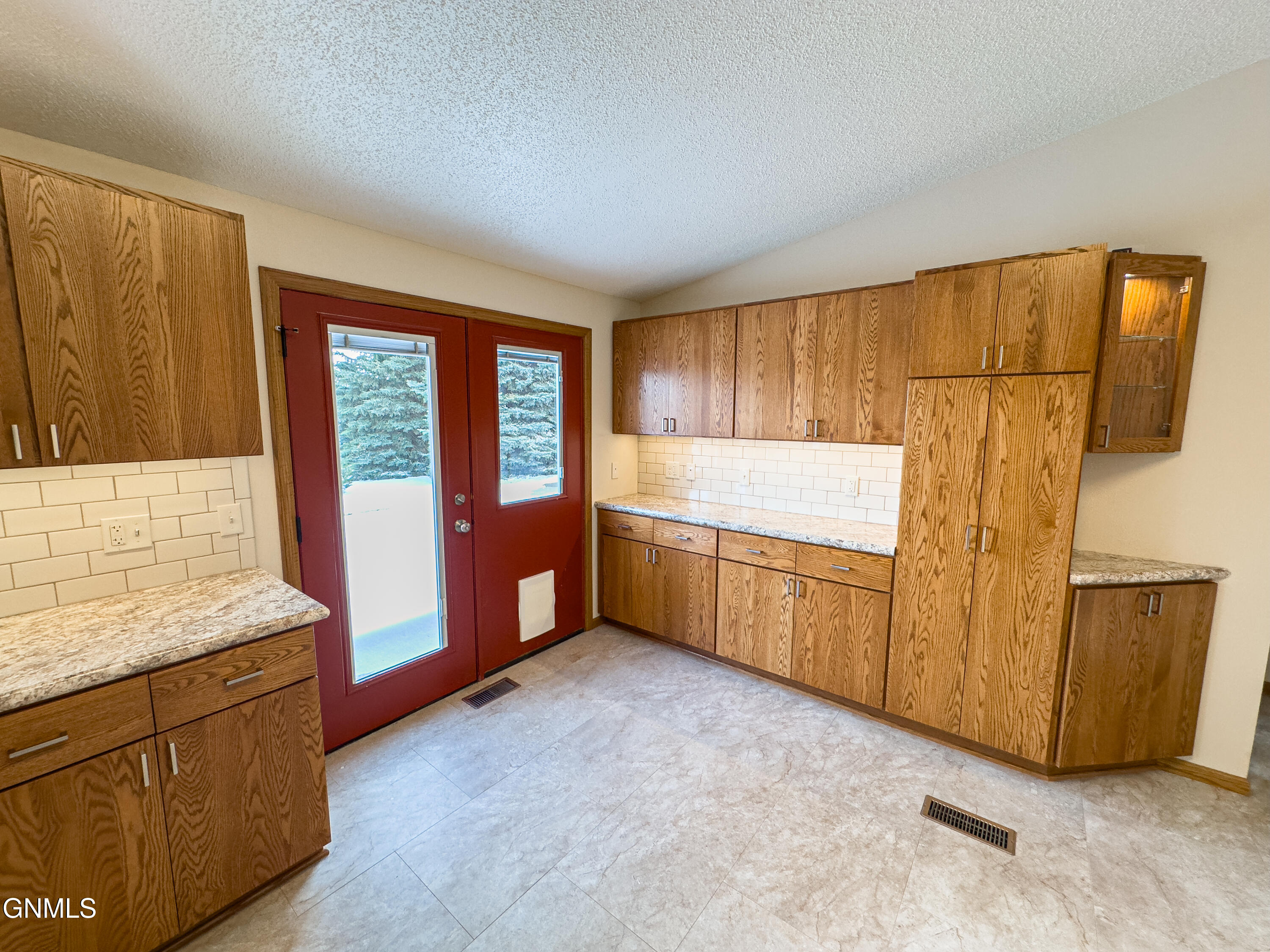 property viewer photo 28