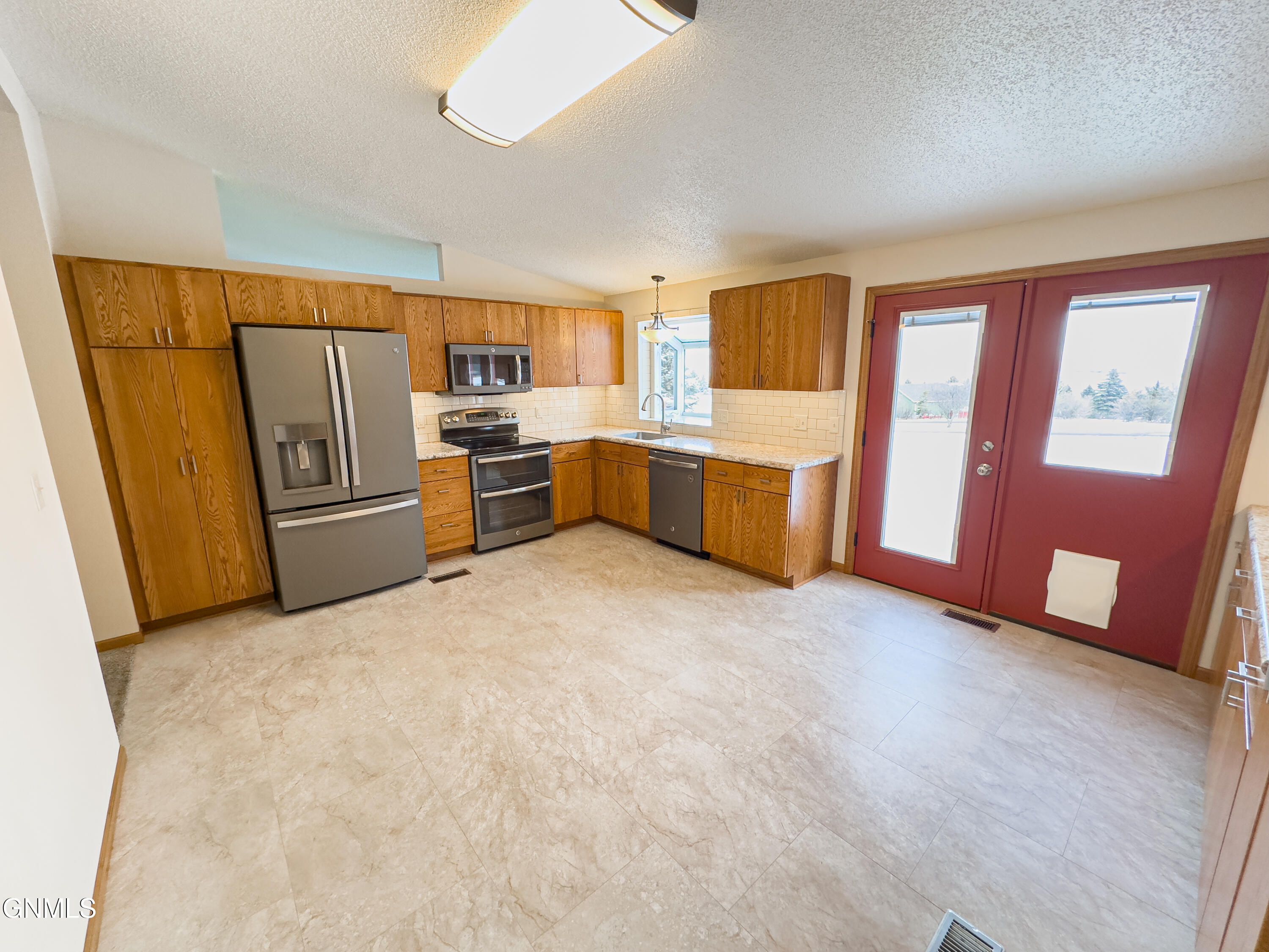 property viewer photo 31