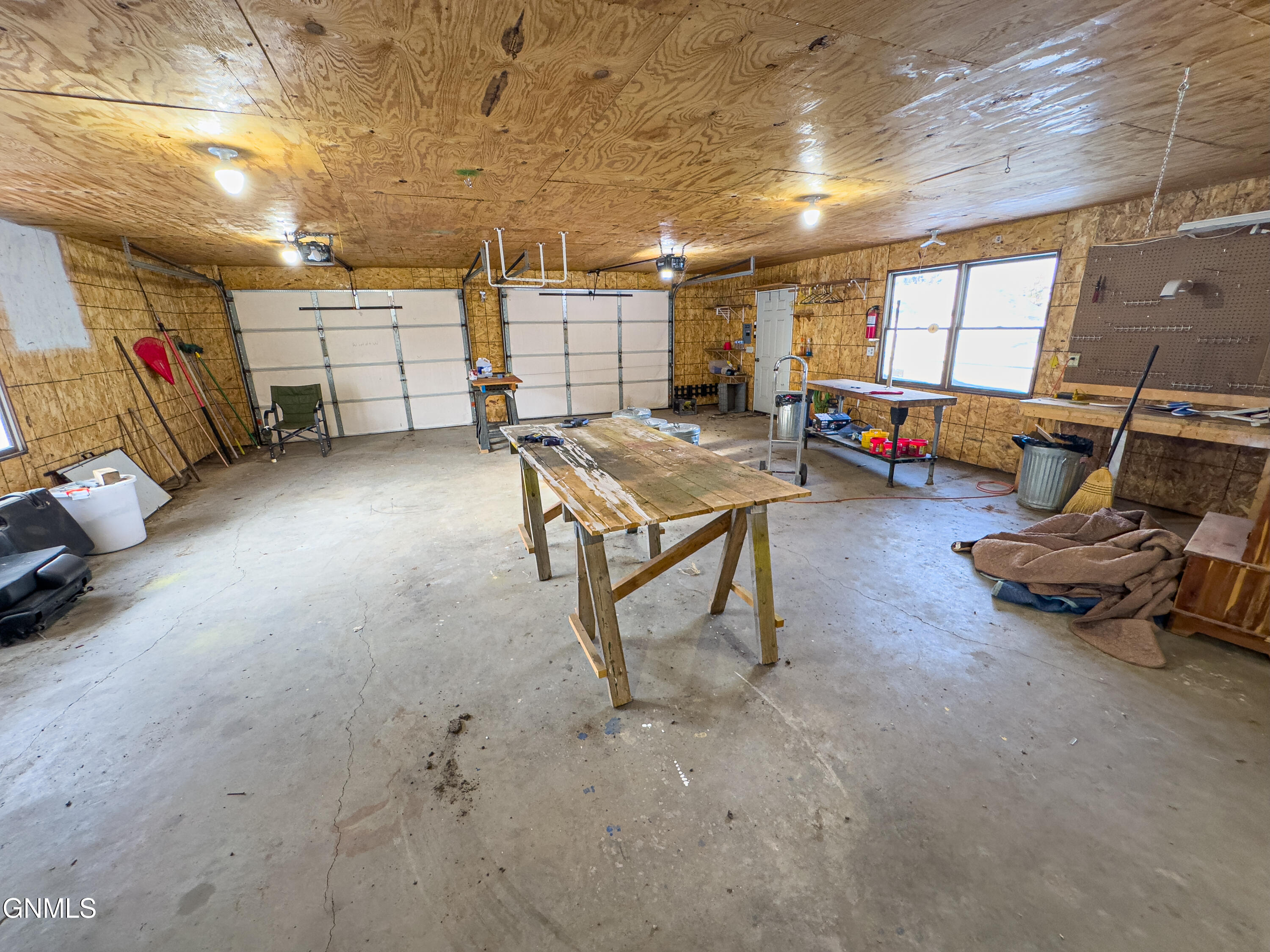 property viewer photo 36