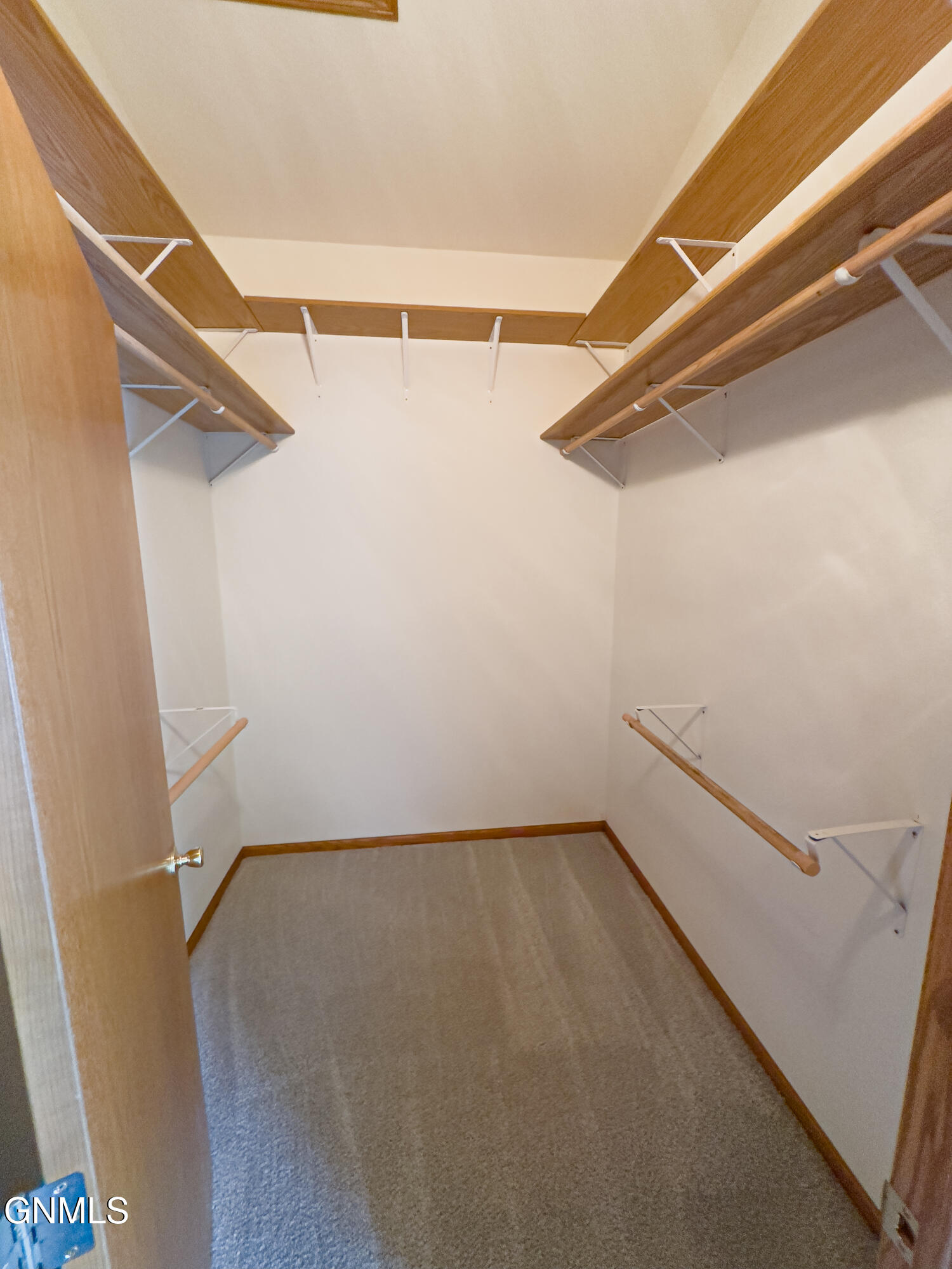 property viewer photo 43