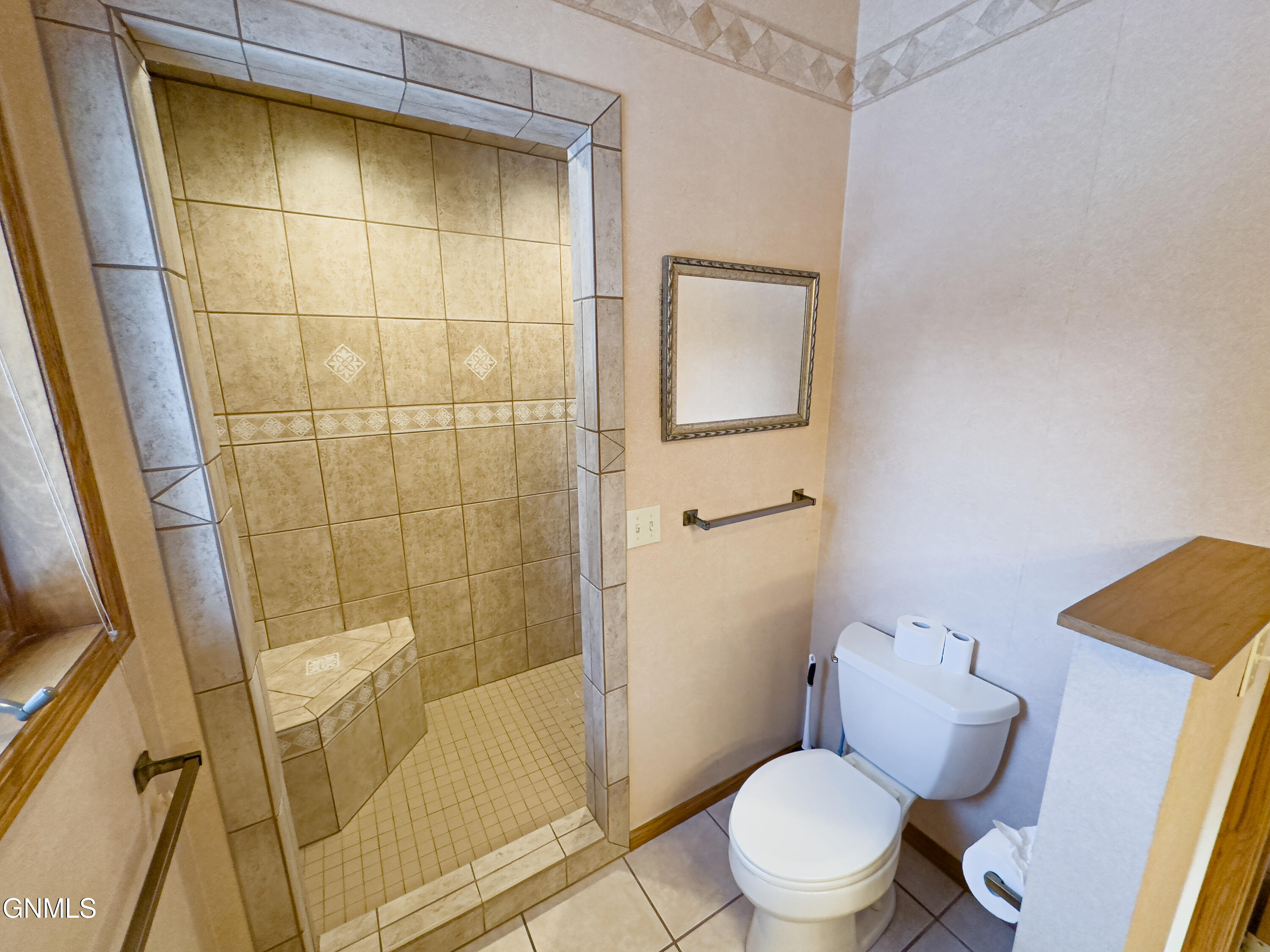 property viewer photo 48