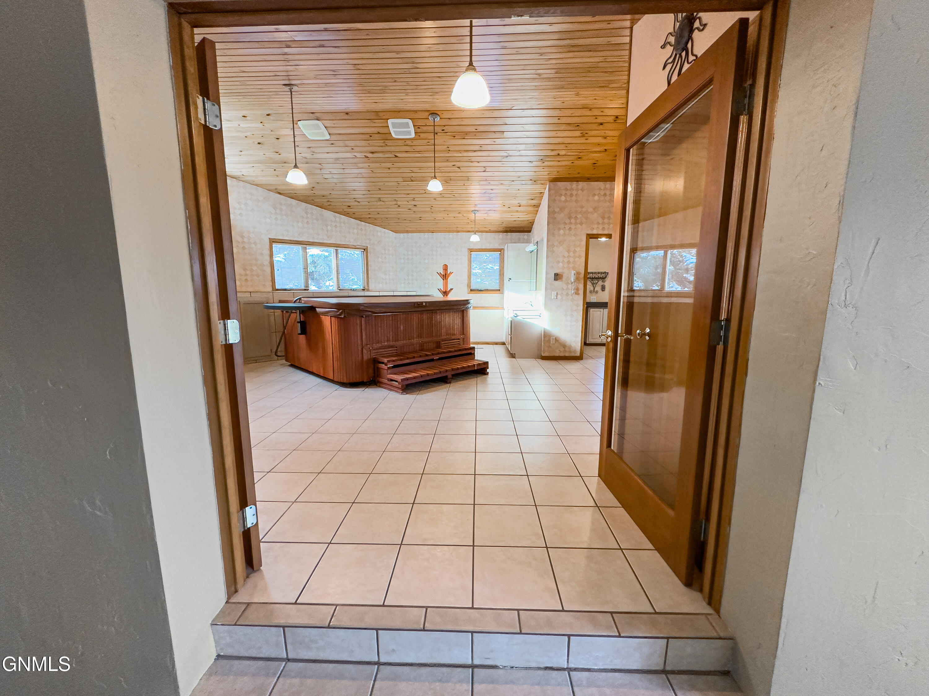 property viewer photo 55