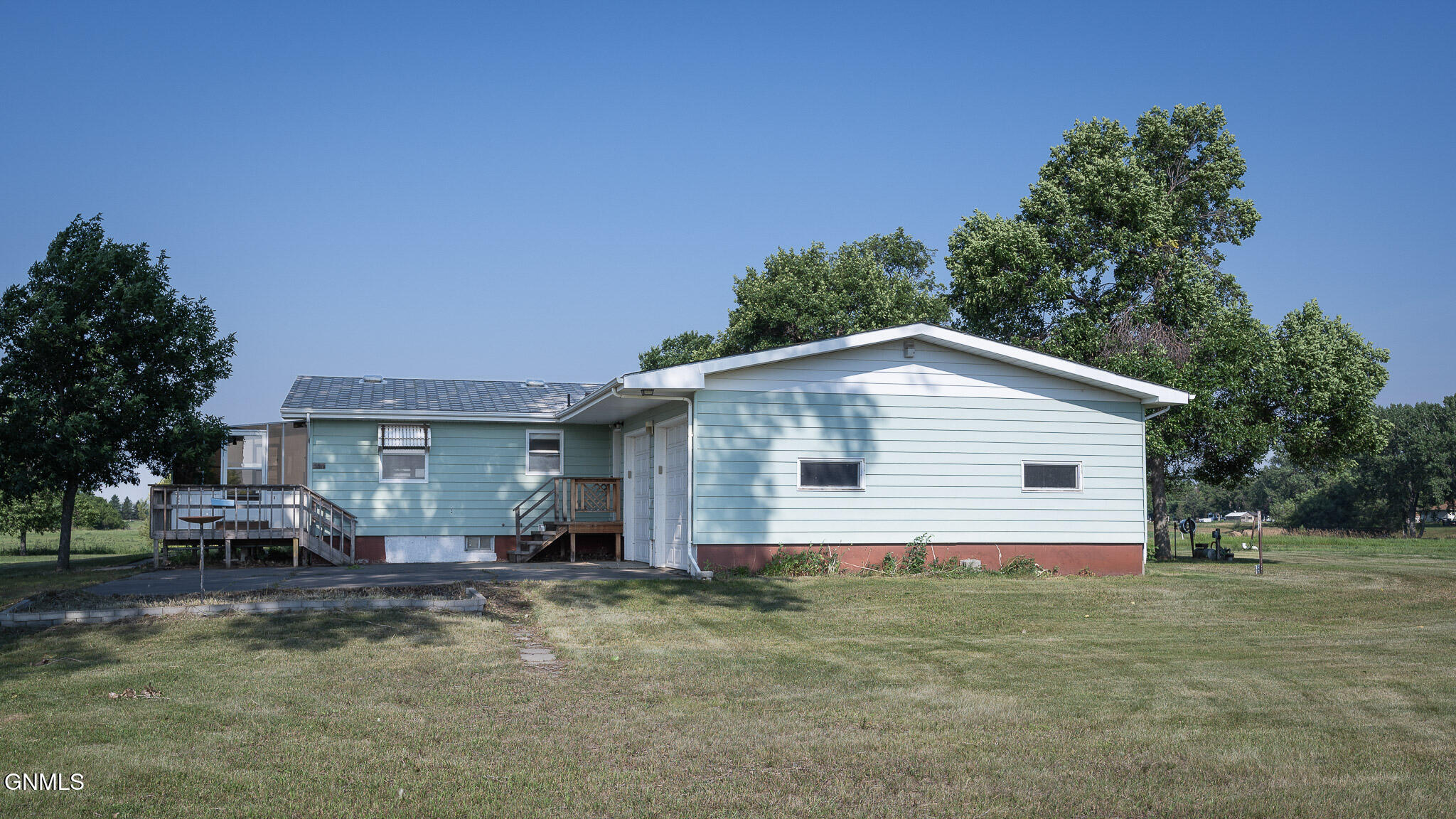 main property photo 51