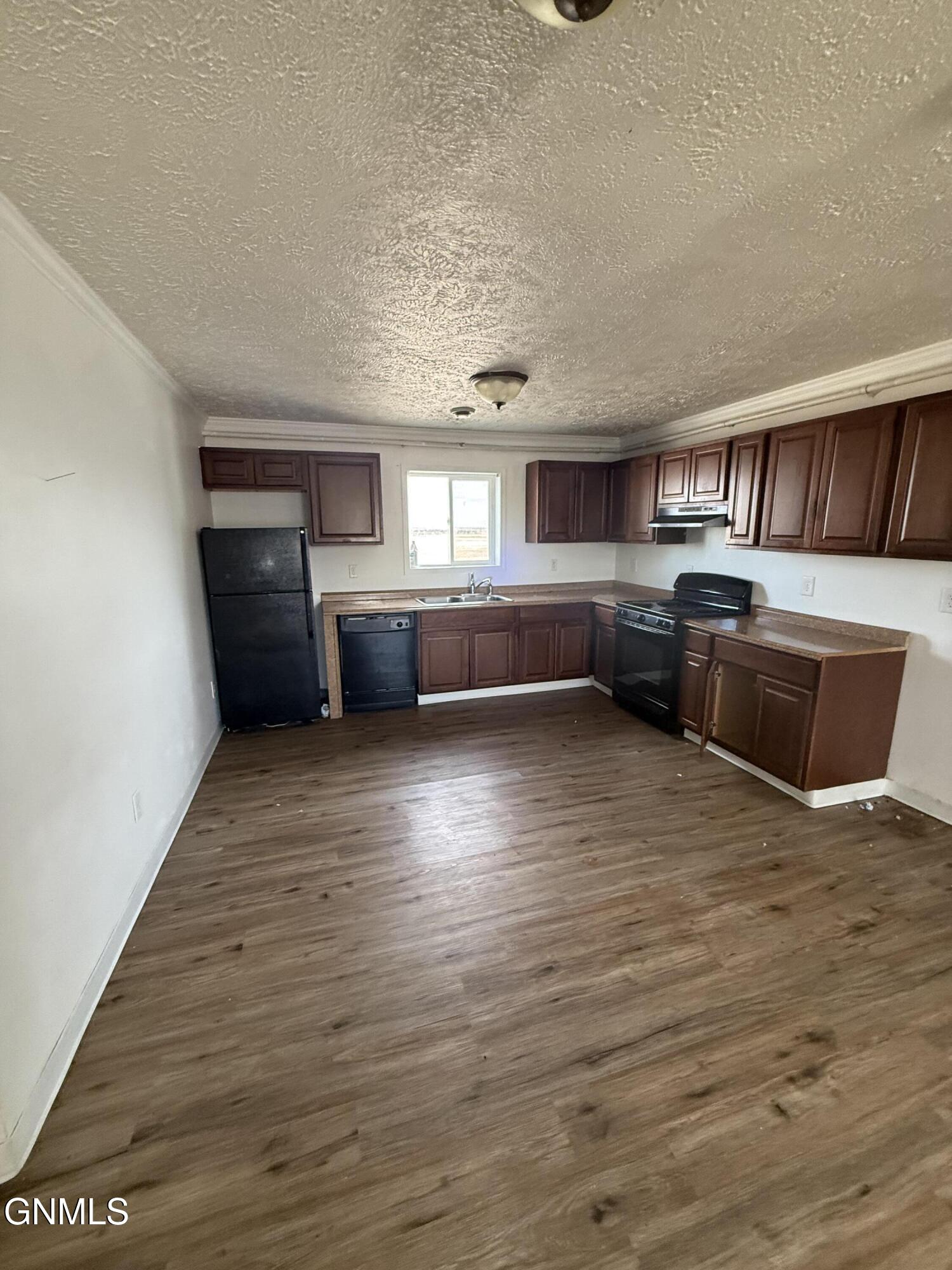 property viewer photo 5