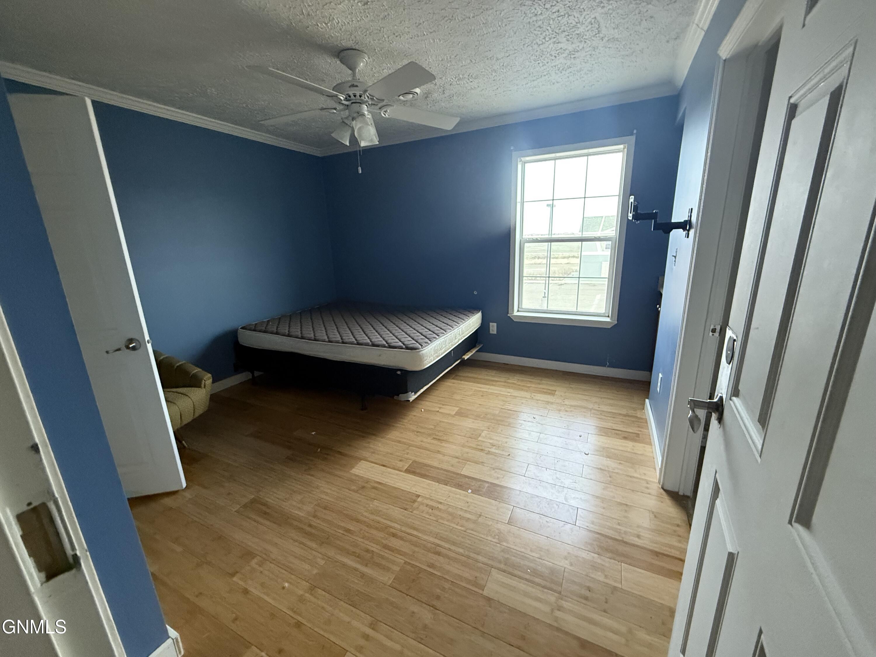 property viewer photo 7