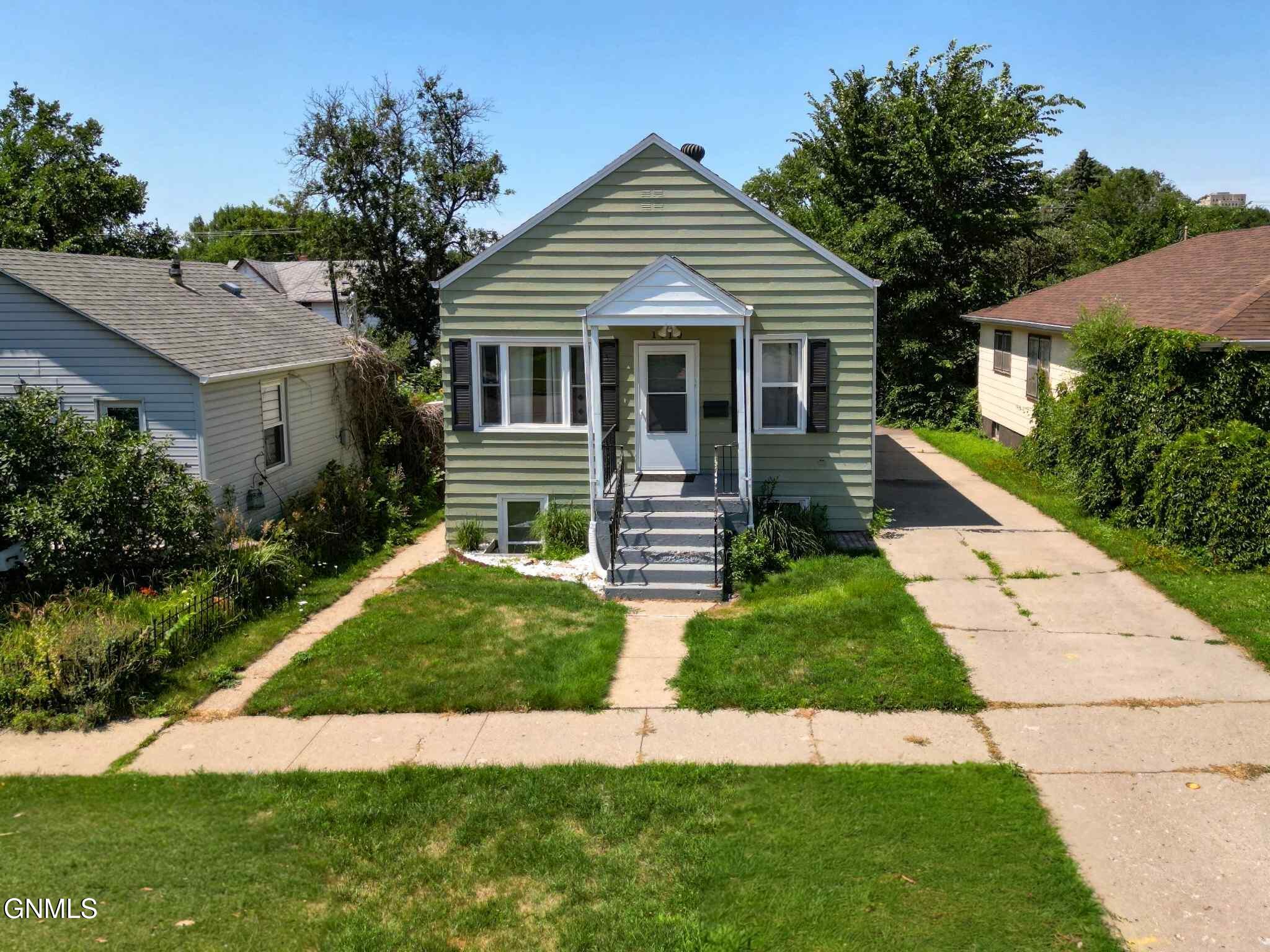 property viewer photo 1