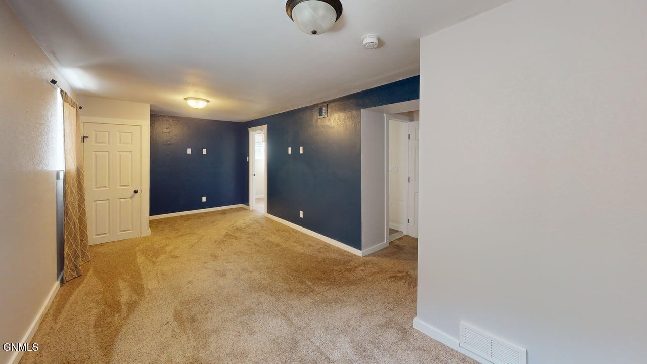 property viewer photo 13
