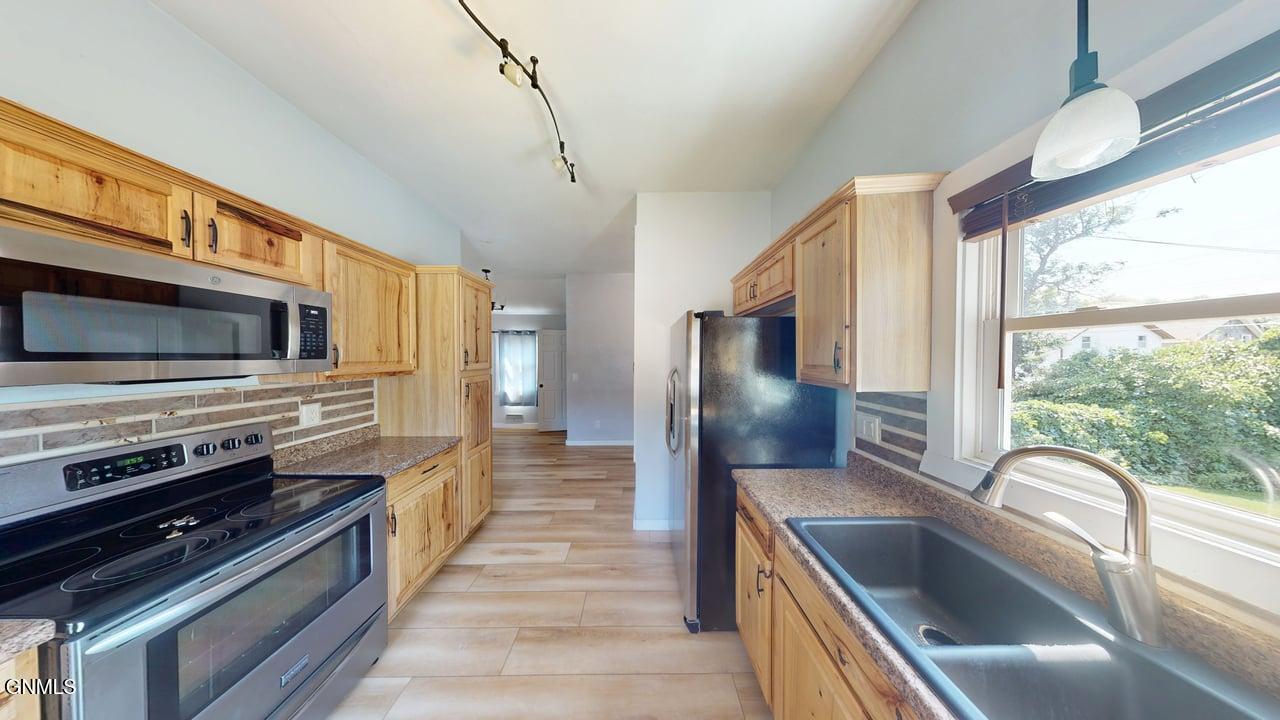 property viewer photo 4