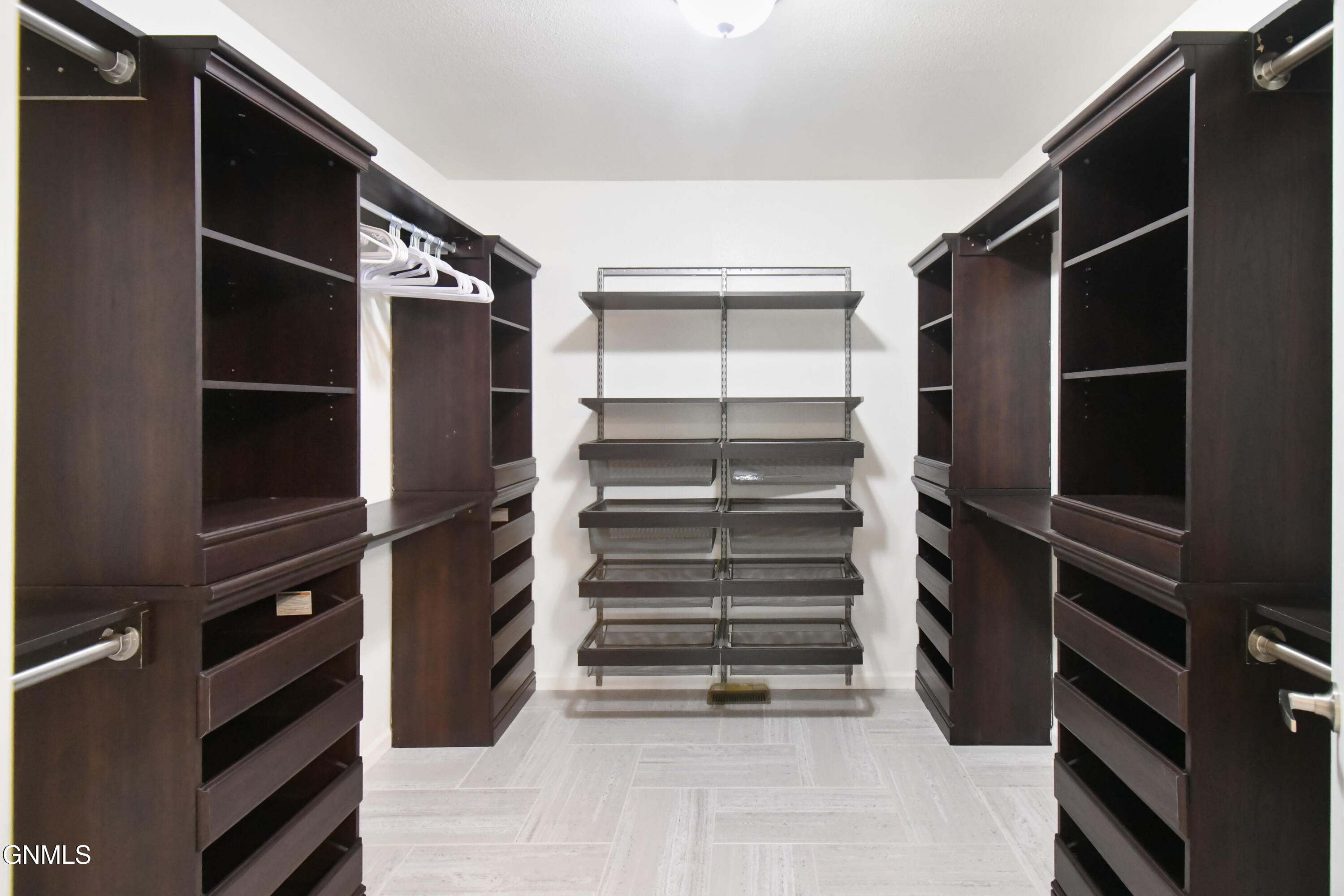 property viewer photo 21