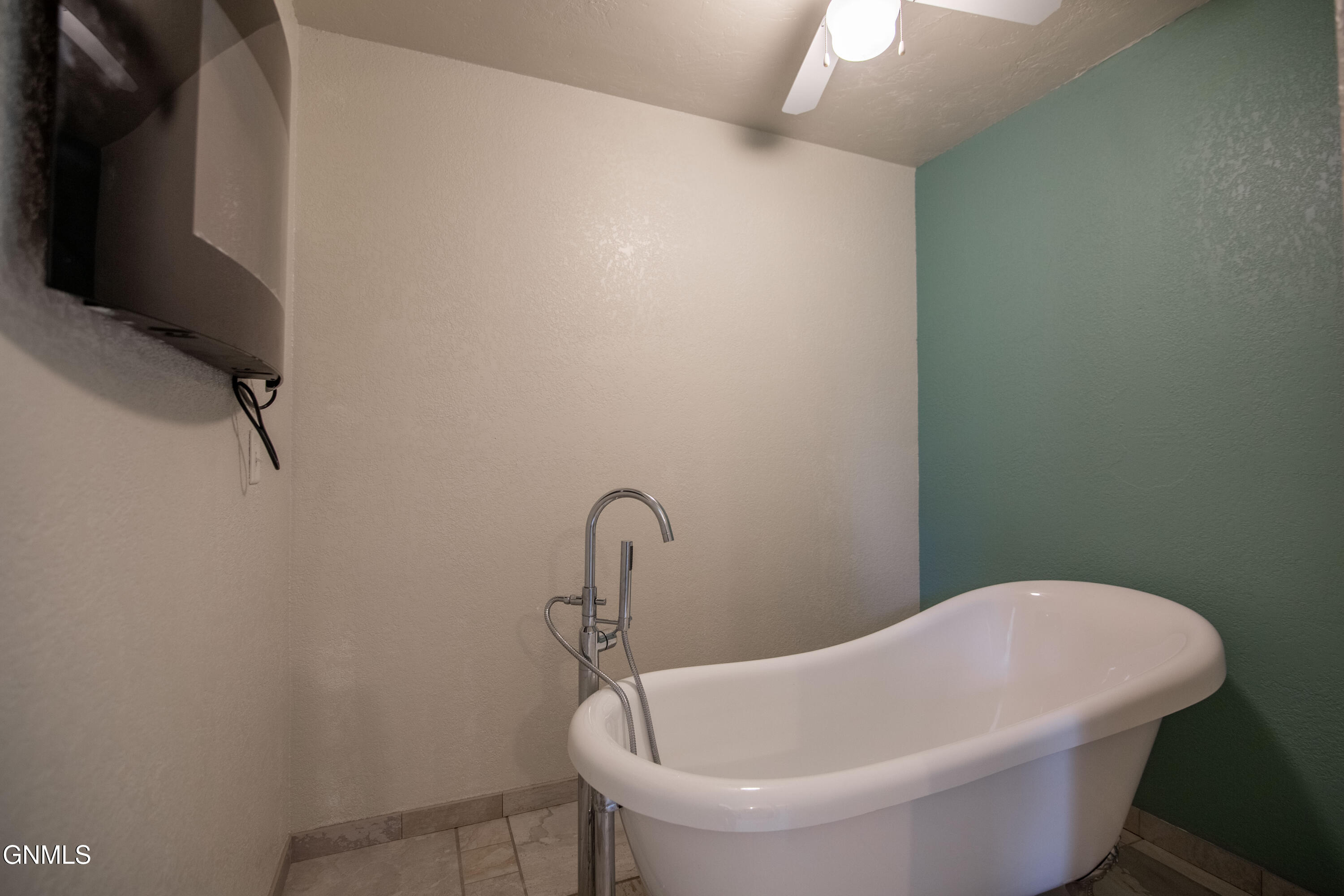 property viewer photo 14