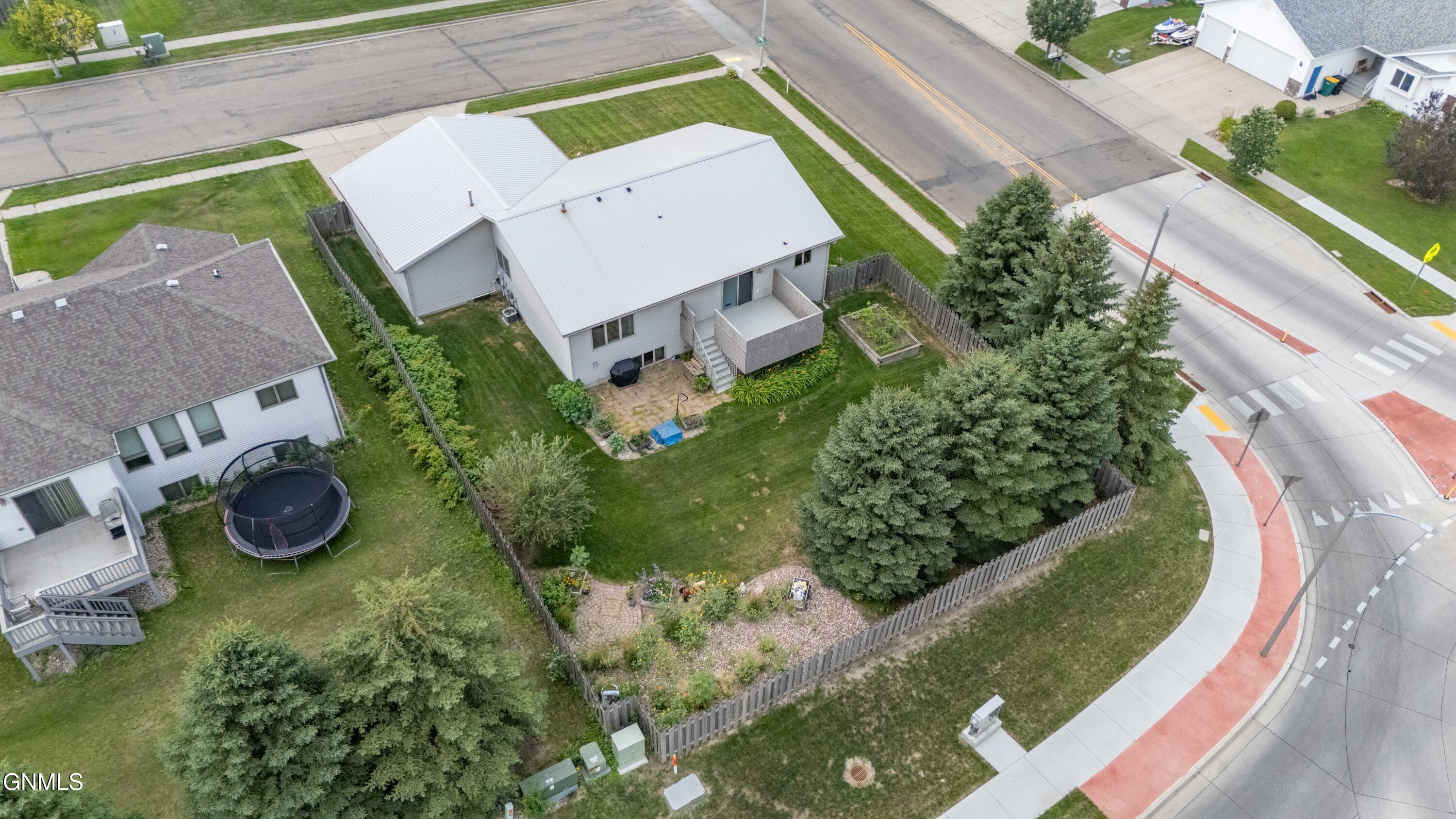 property viewer photo 16