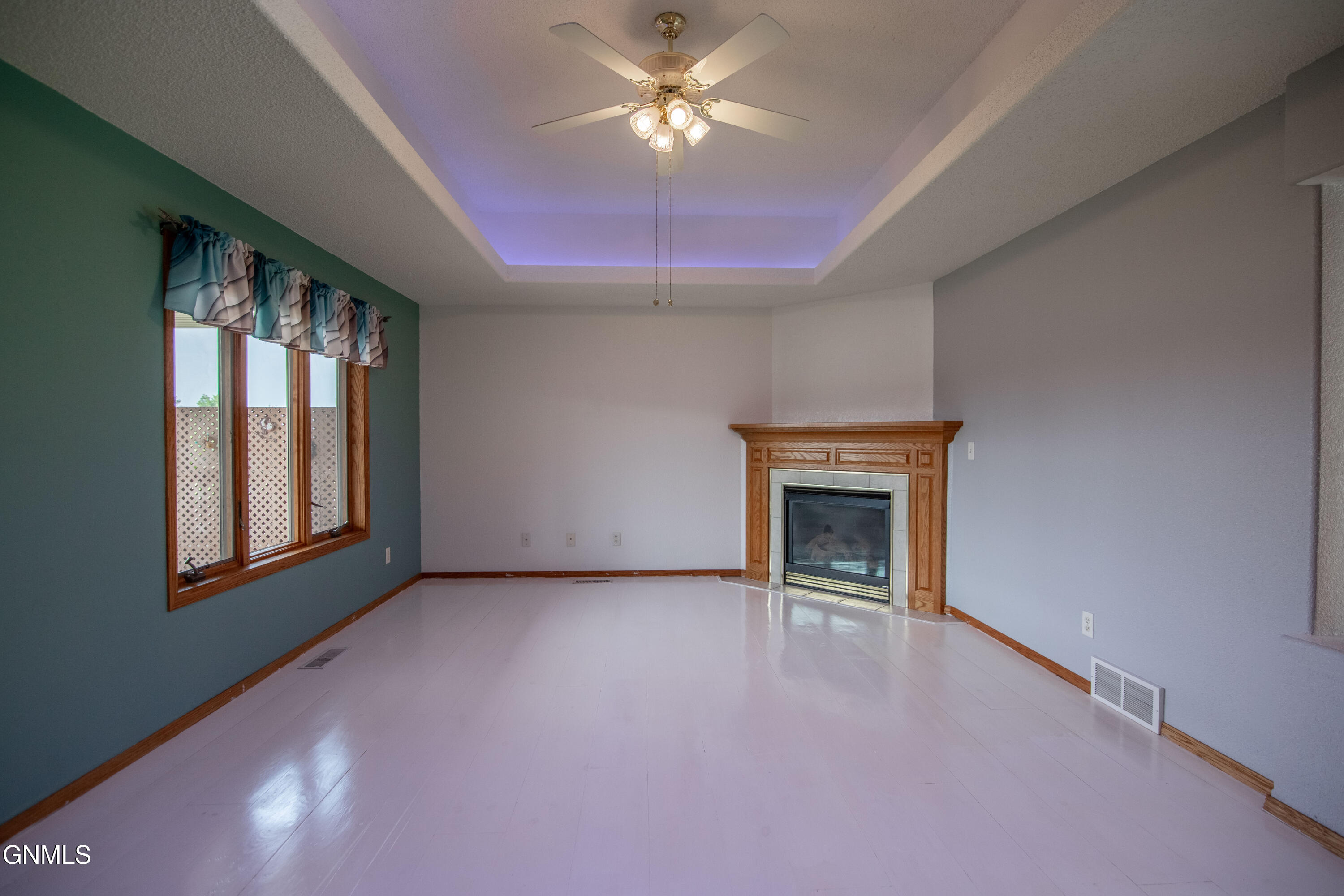 property viewer photo 5
