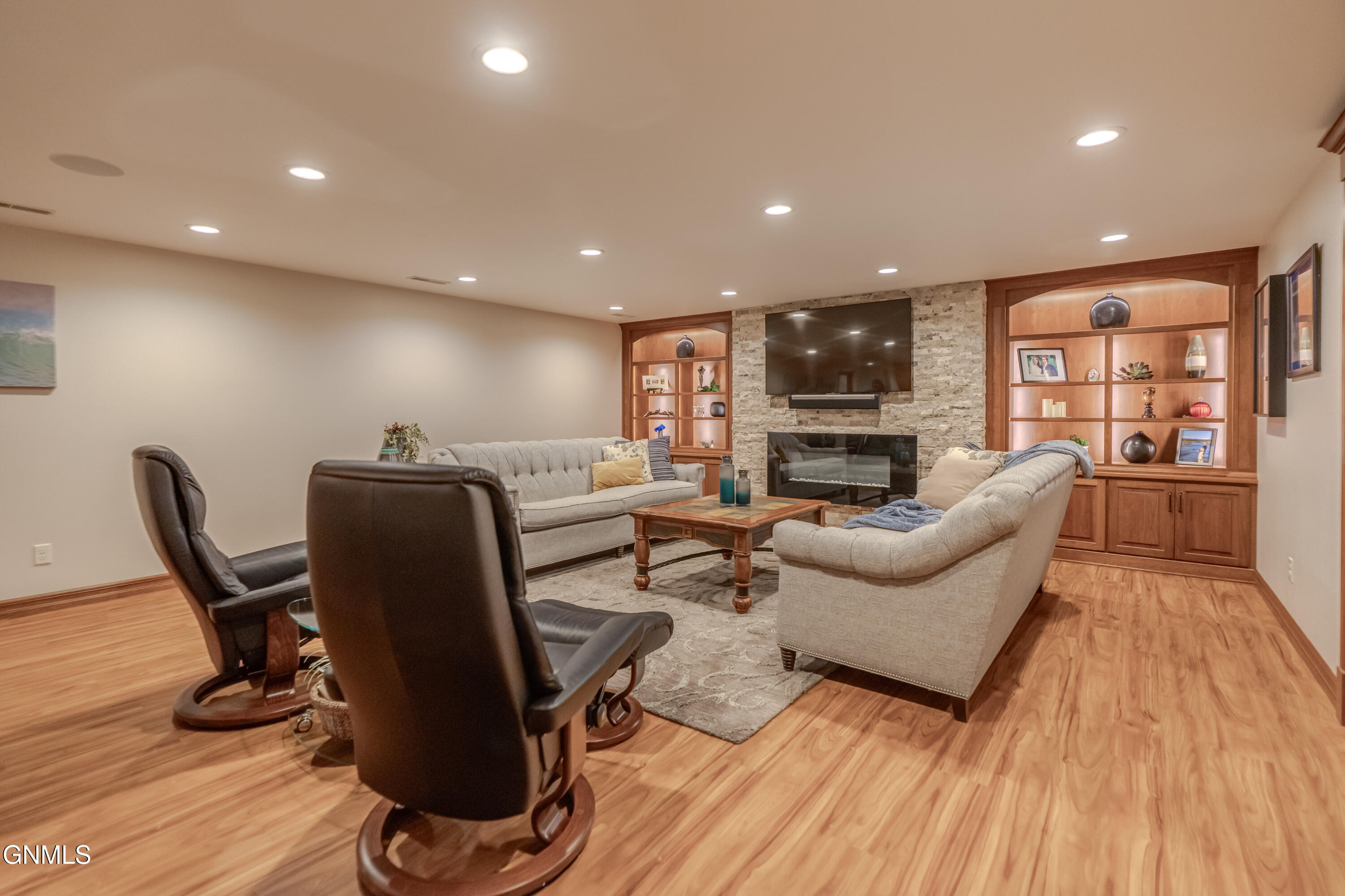 main property photo 106