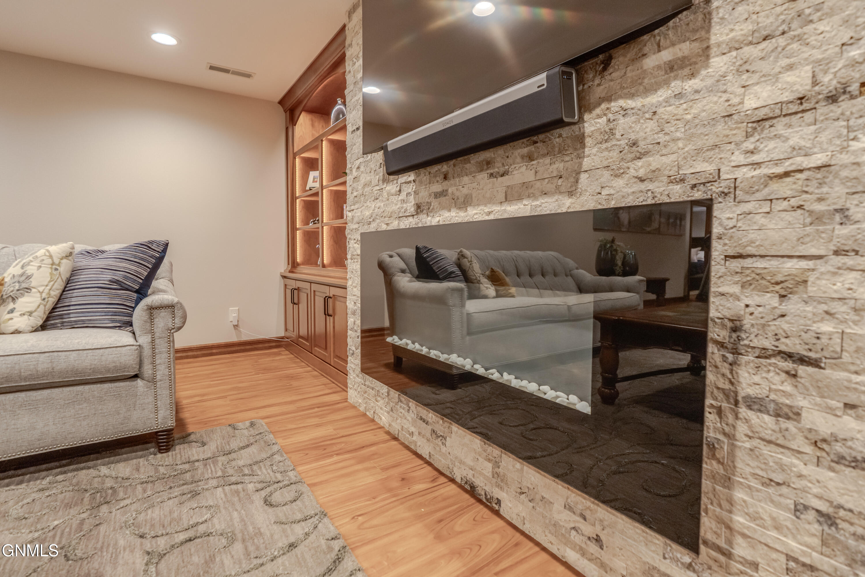 main property photo 109