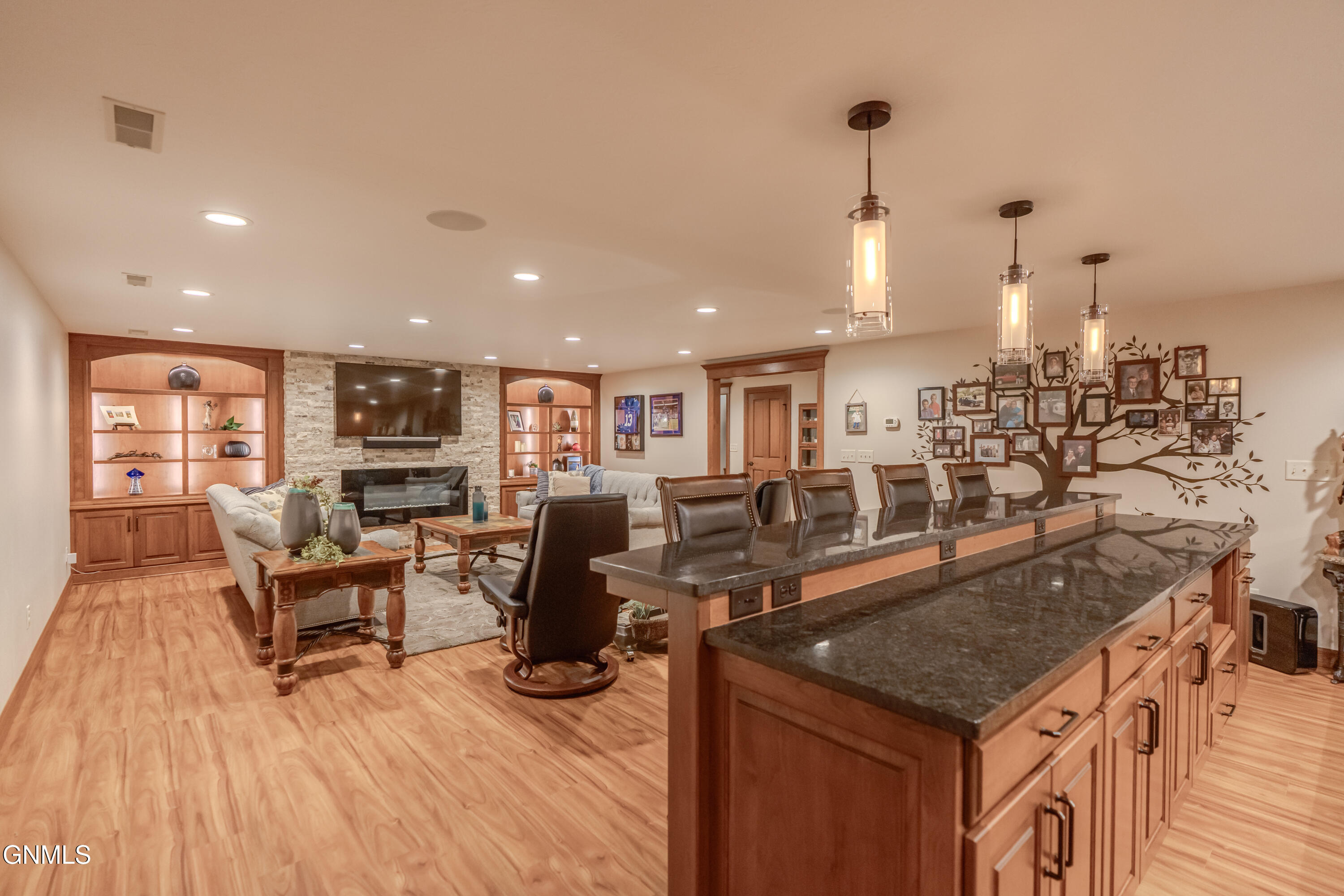 main property photo 112