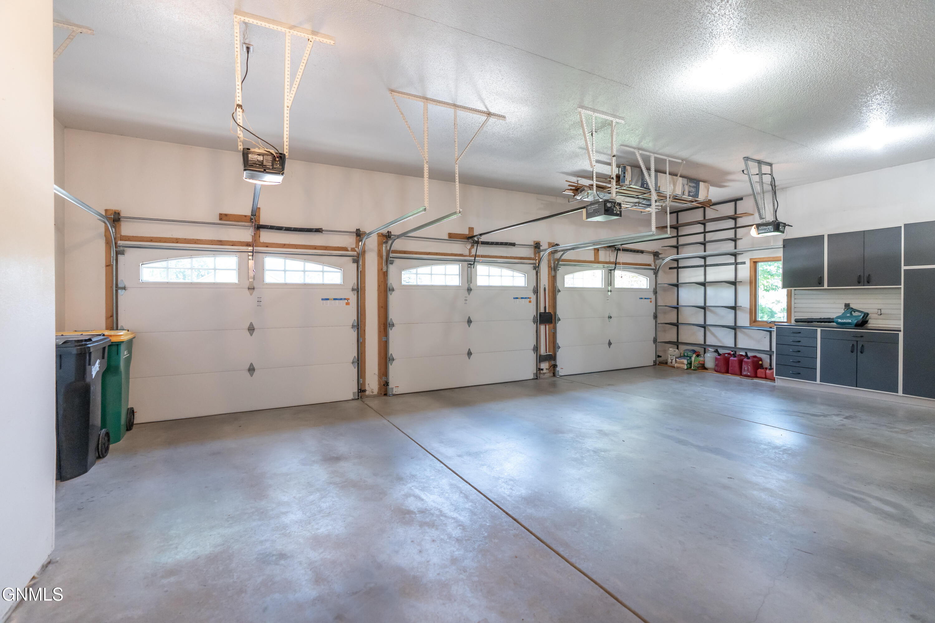 main property photo 116