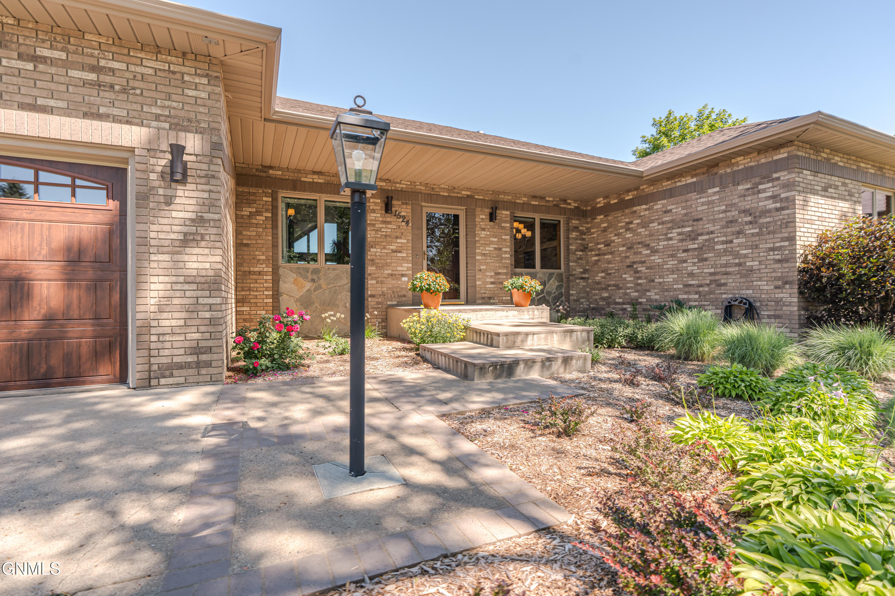 main property photo 134