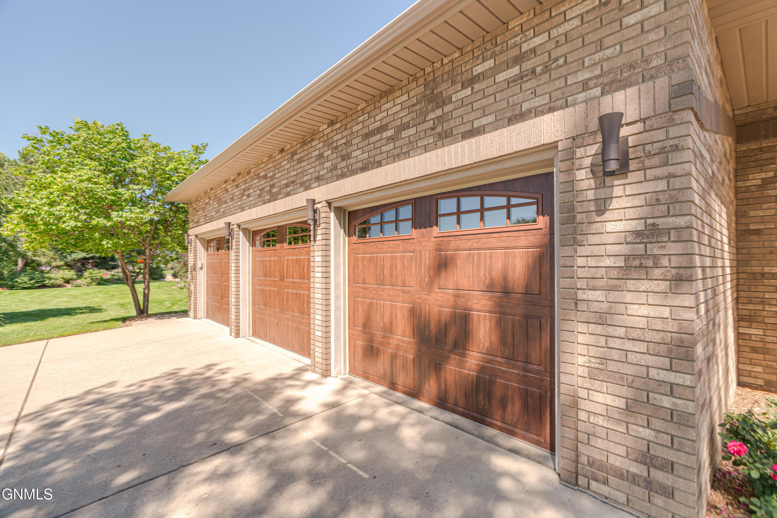 main property photo 135