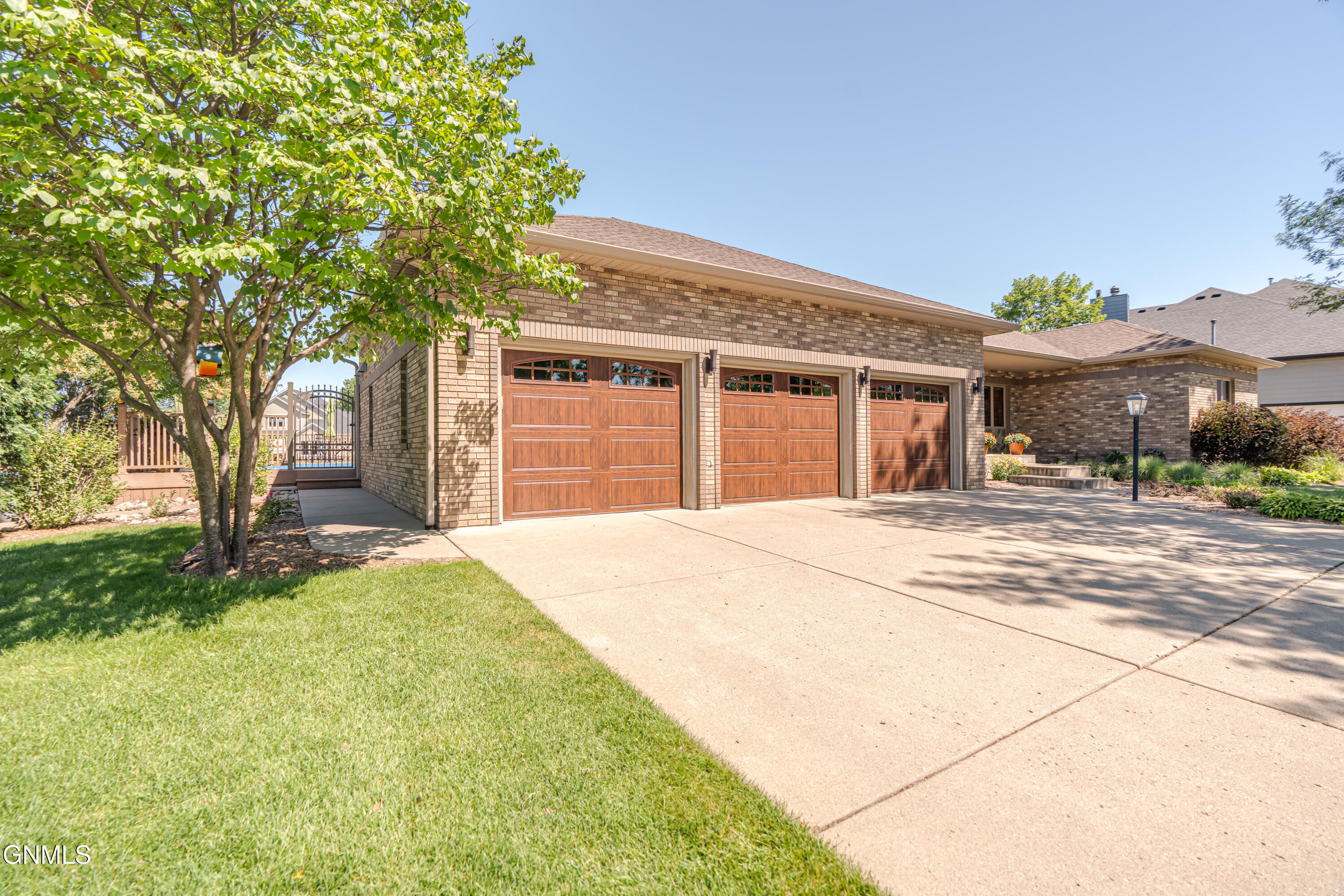 main property photo 138