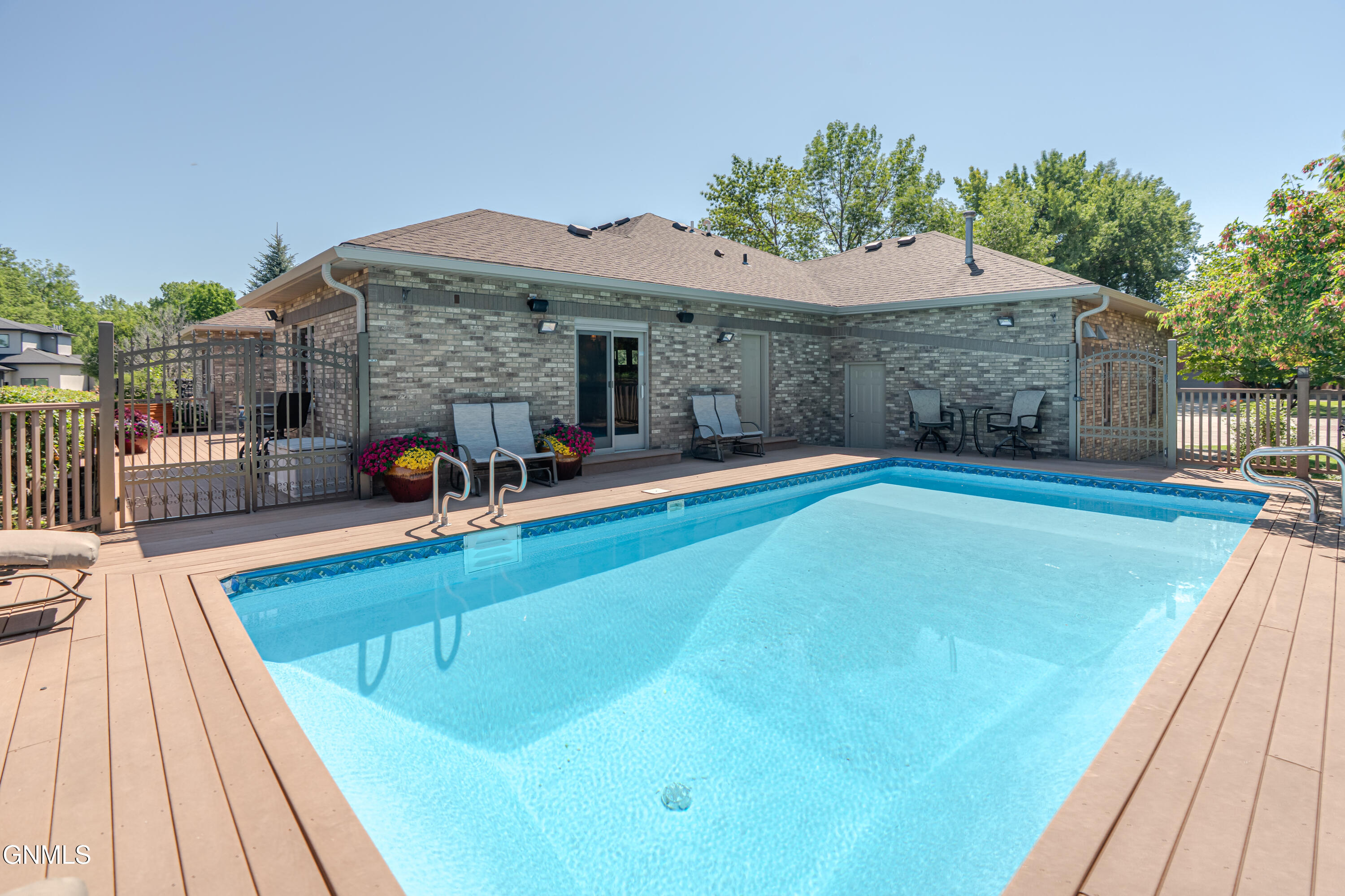 main property photo 166