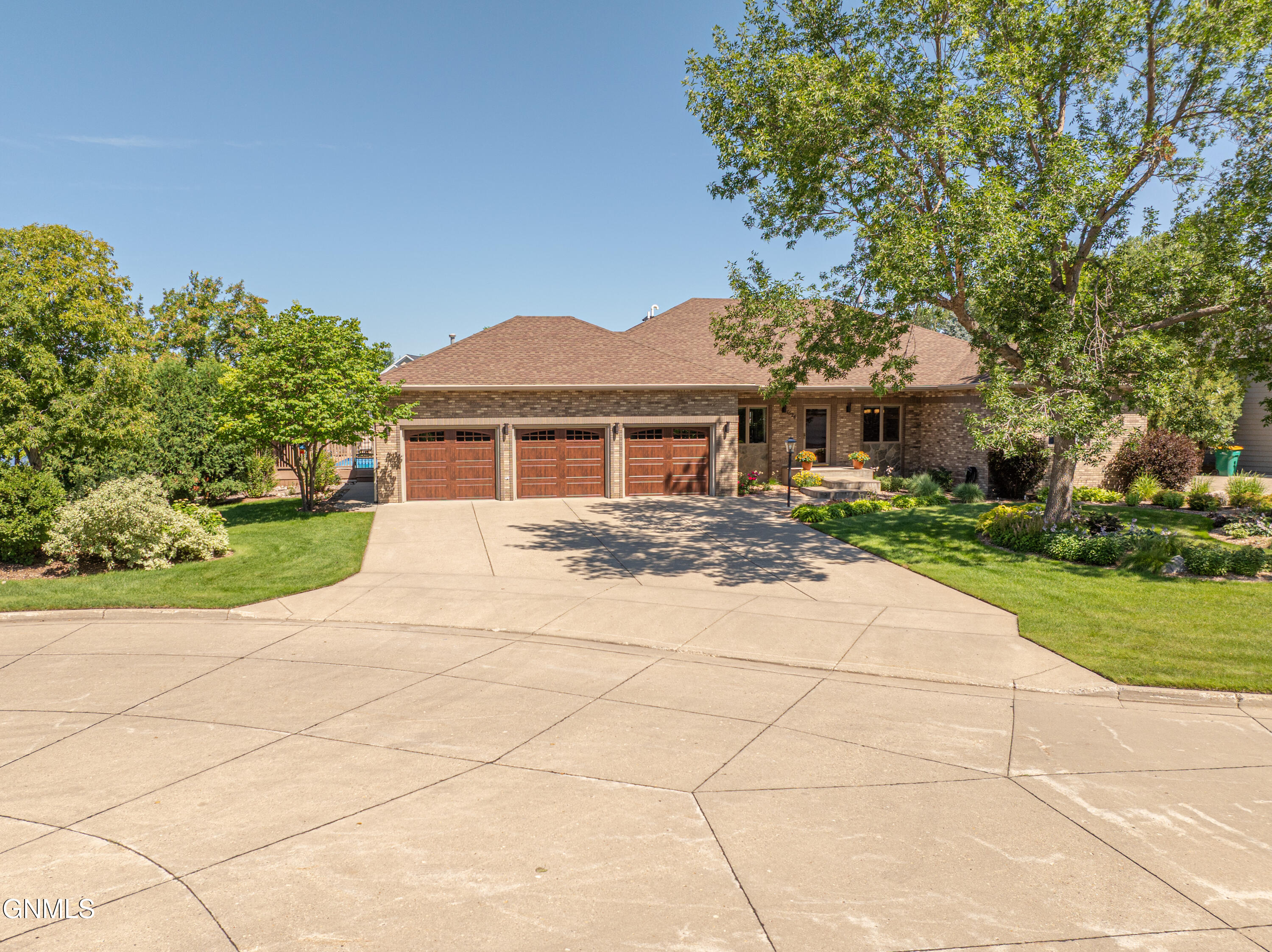 main property photo 172