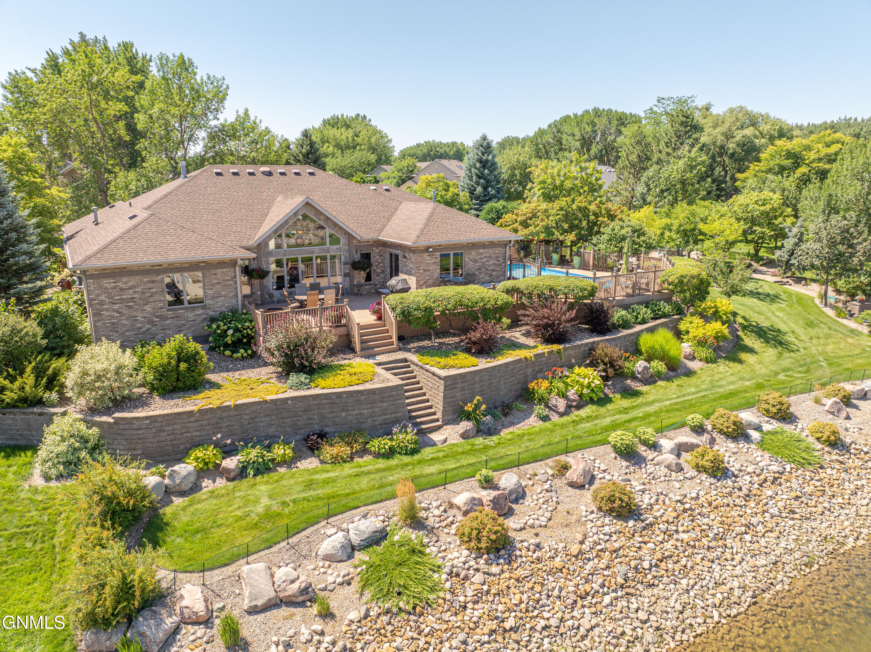 main property photo 177