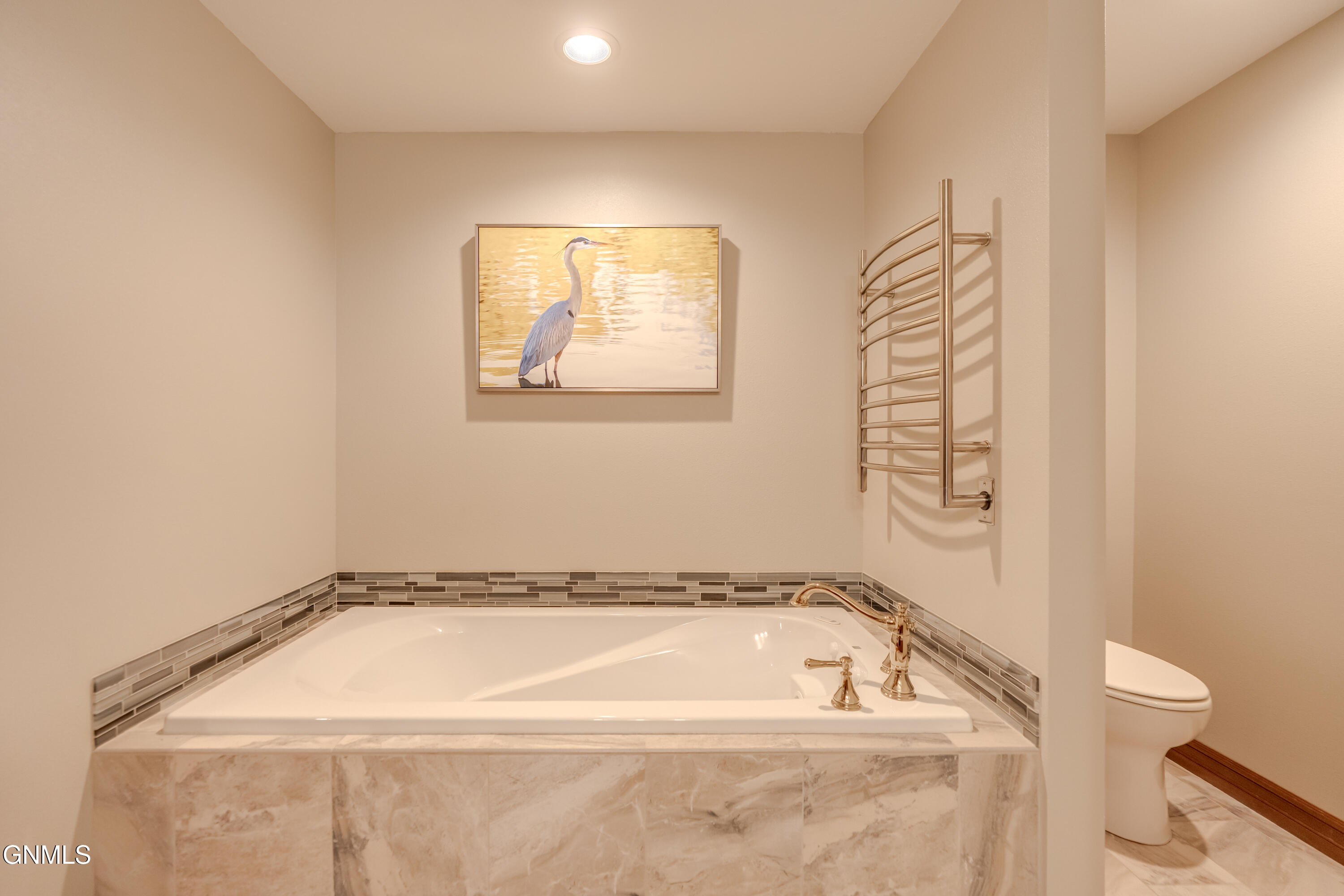 main property photo 94