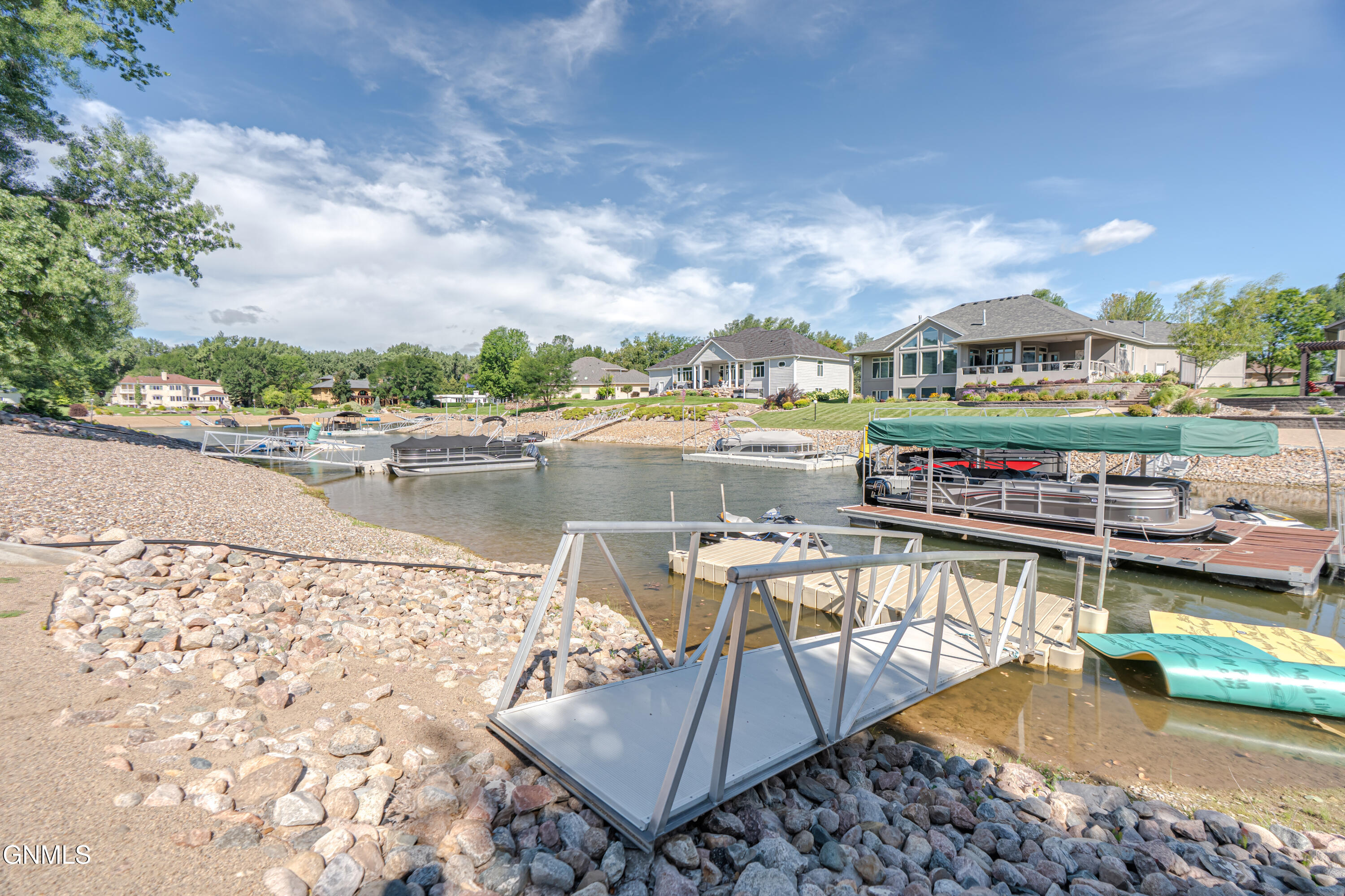 main property photo 86
