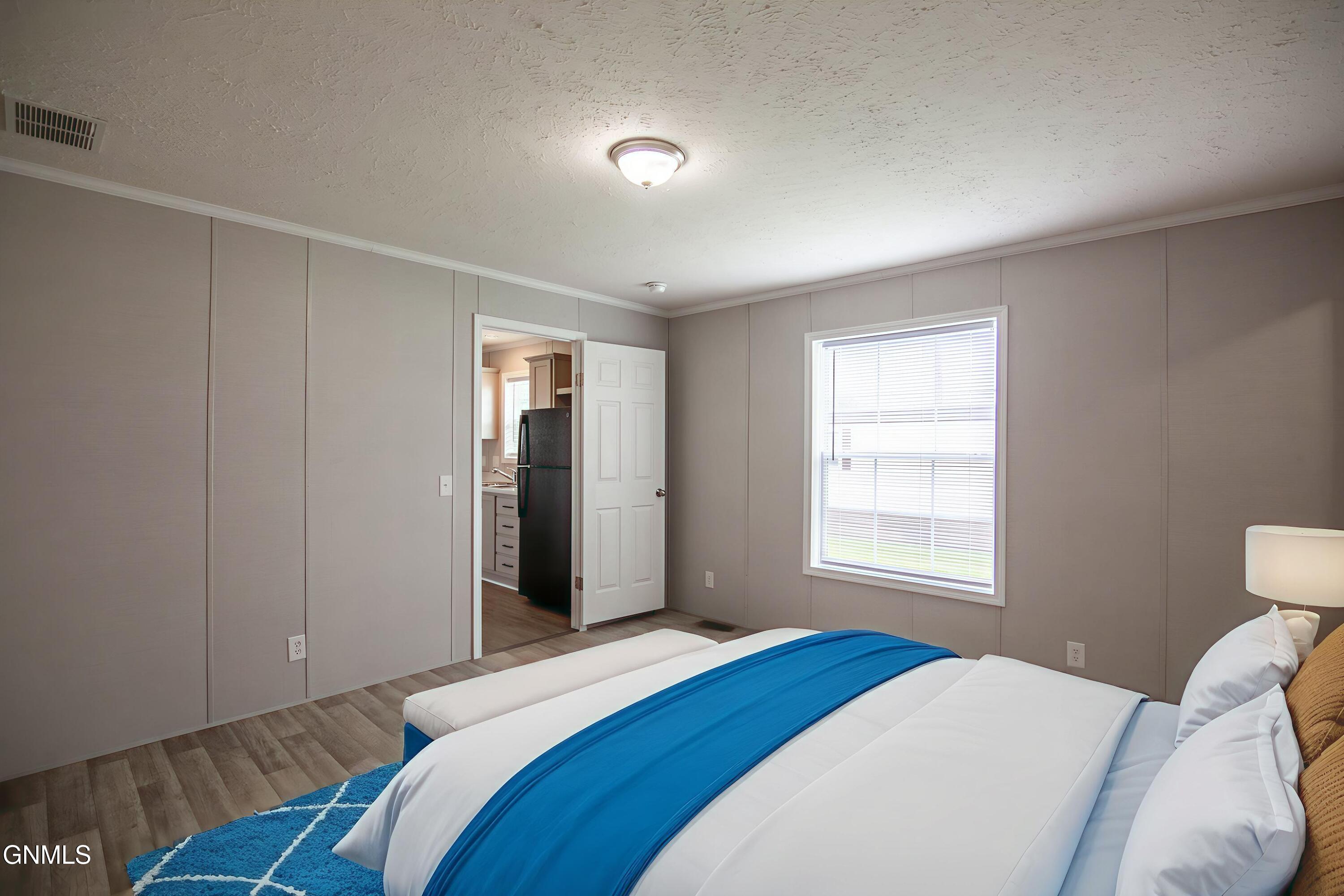 property viewer photo 4