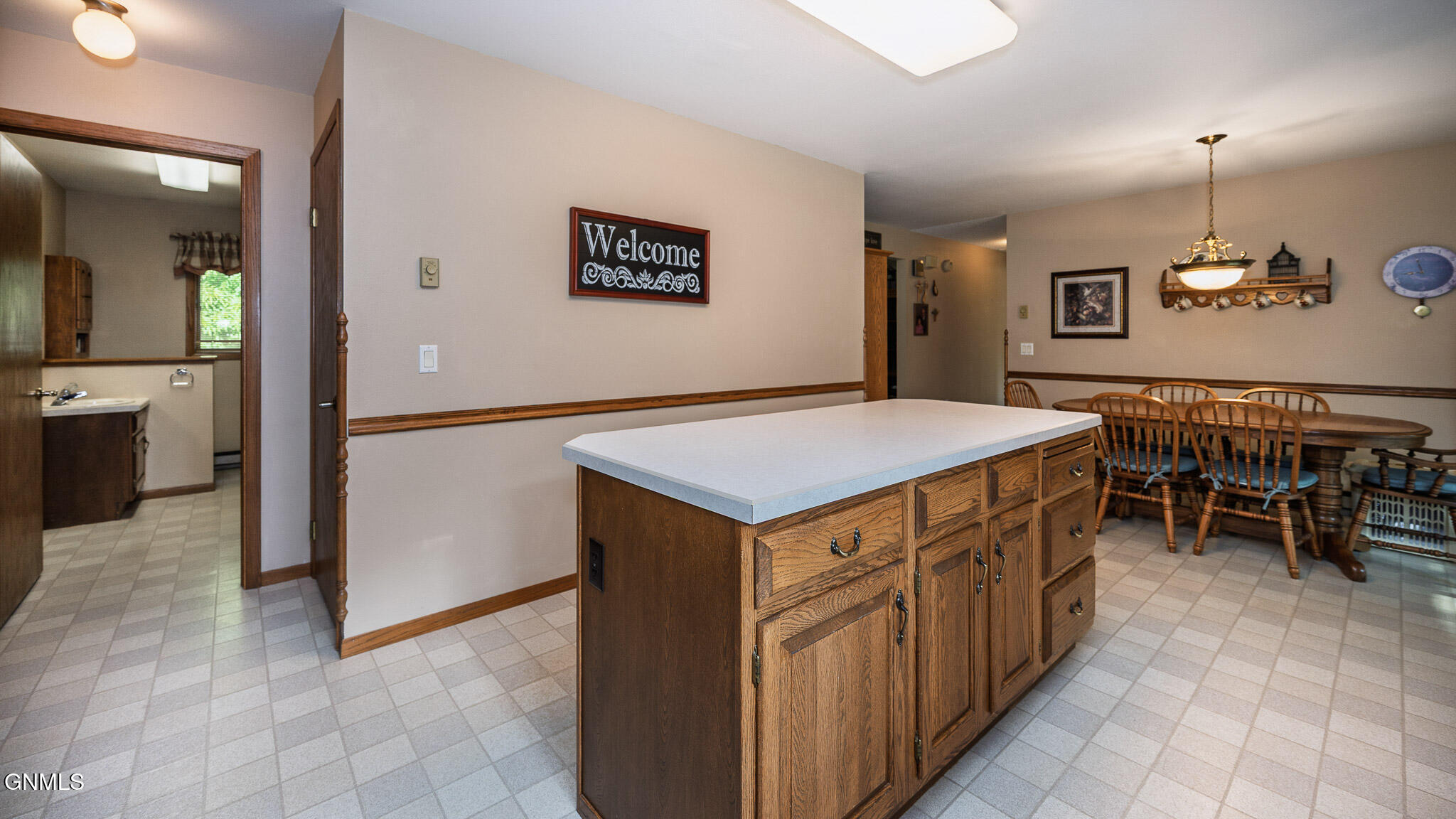 property viewer photo 7