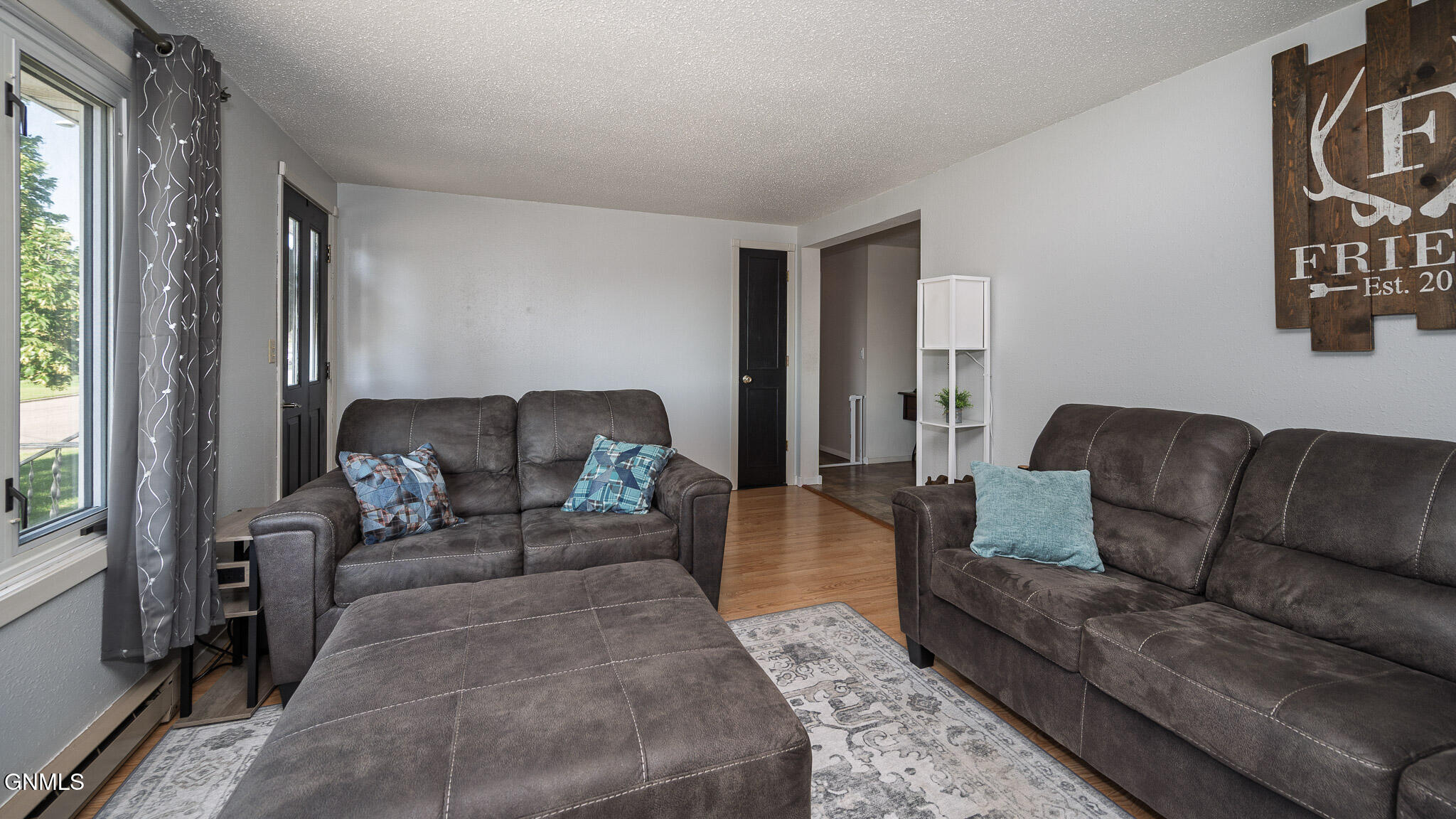 property viewer photo 10