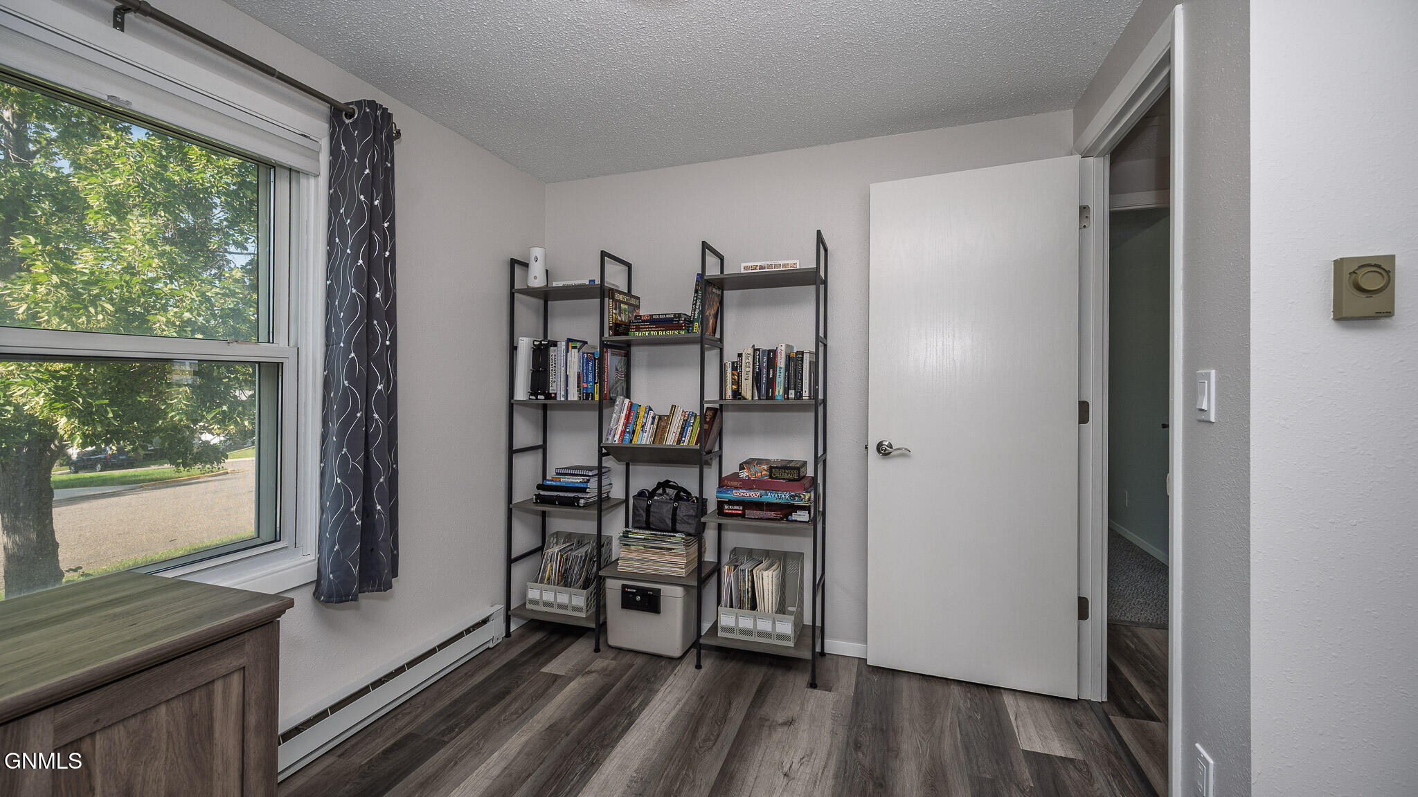 property viewer photo 18