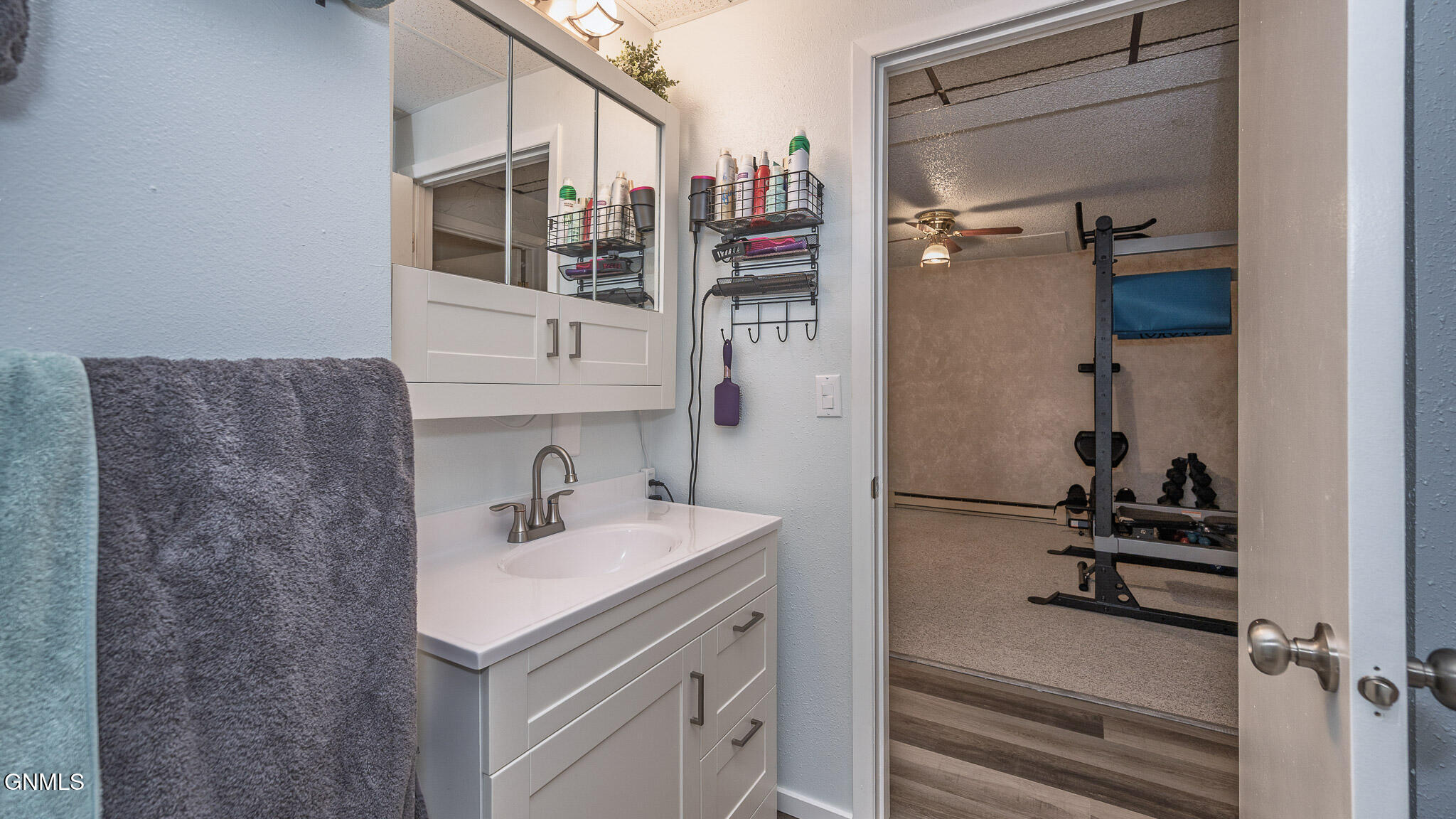 property viewer photo 26