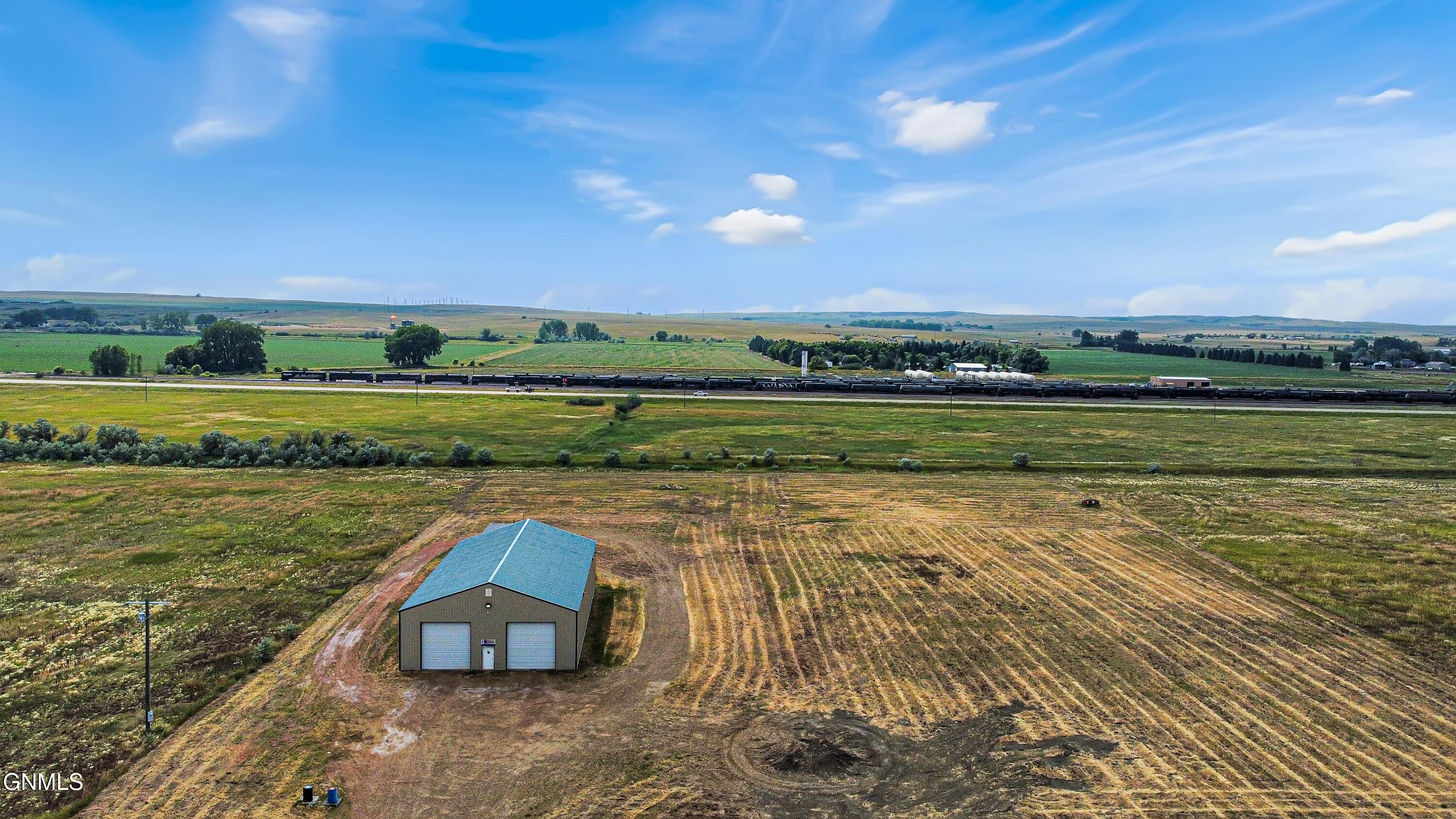 main property photo 0