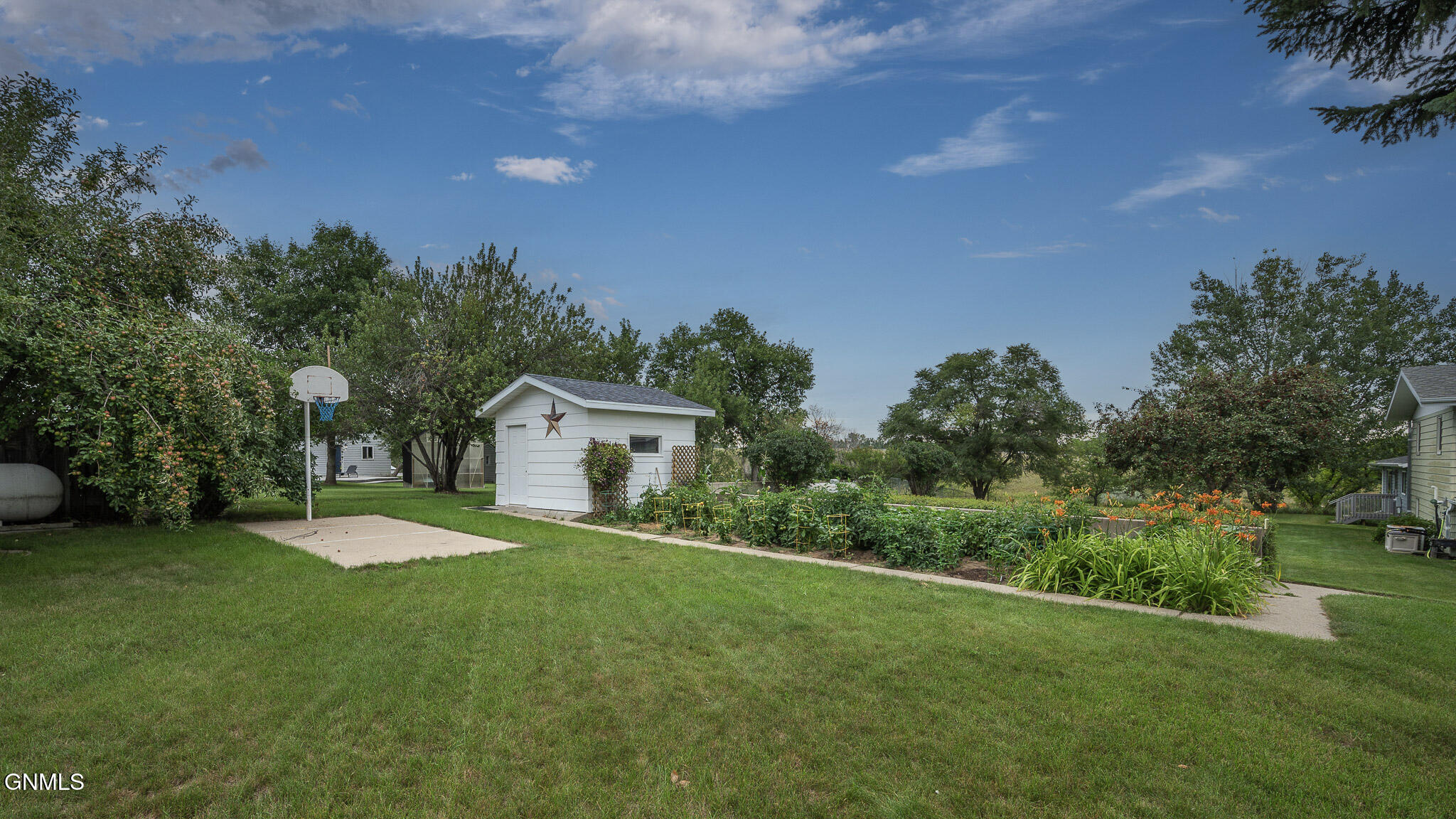 property viewer photo 1