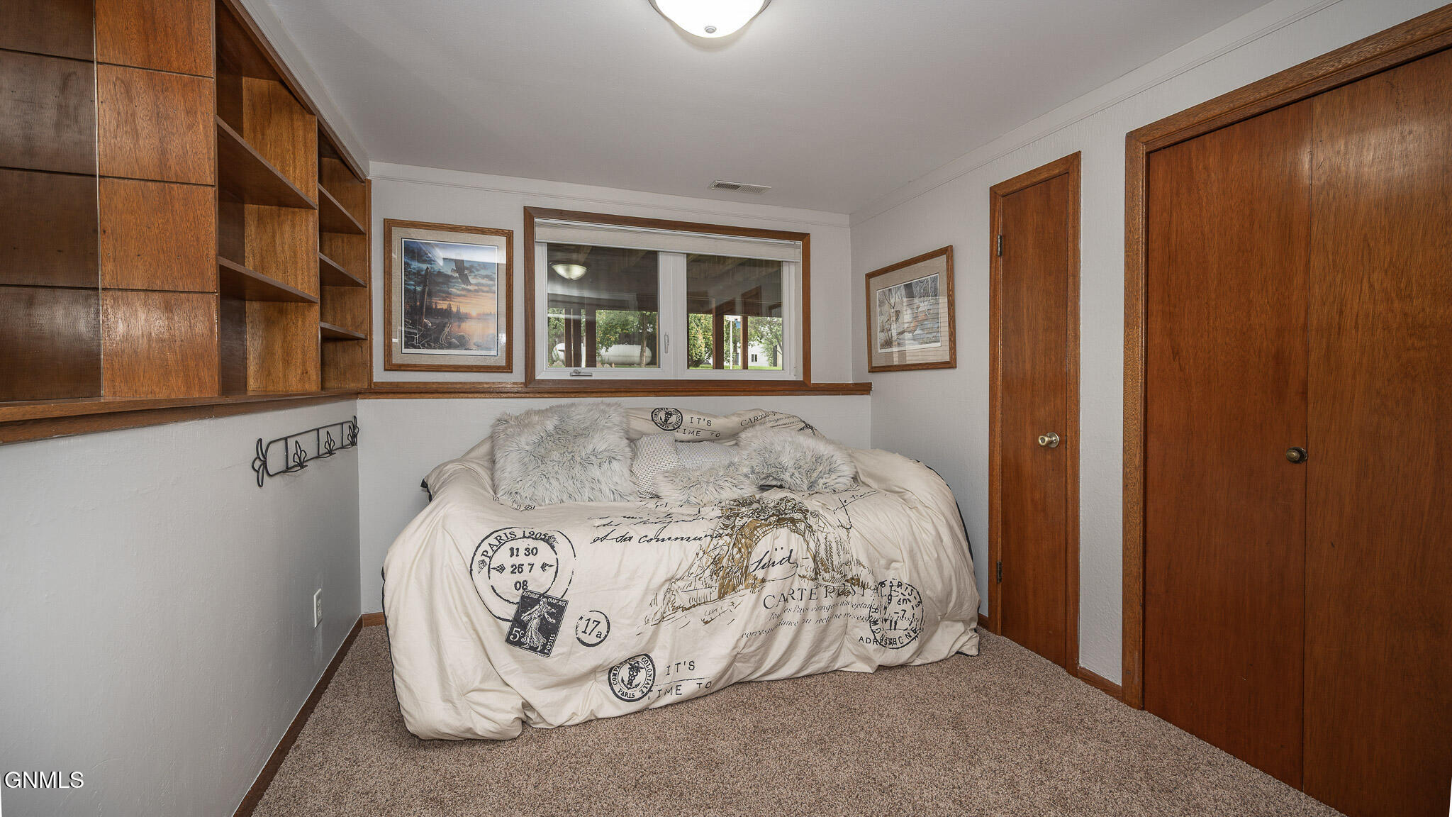 property viewer photo 27