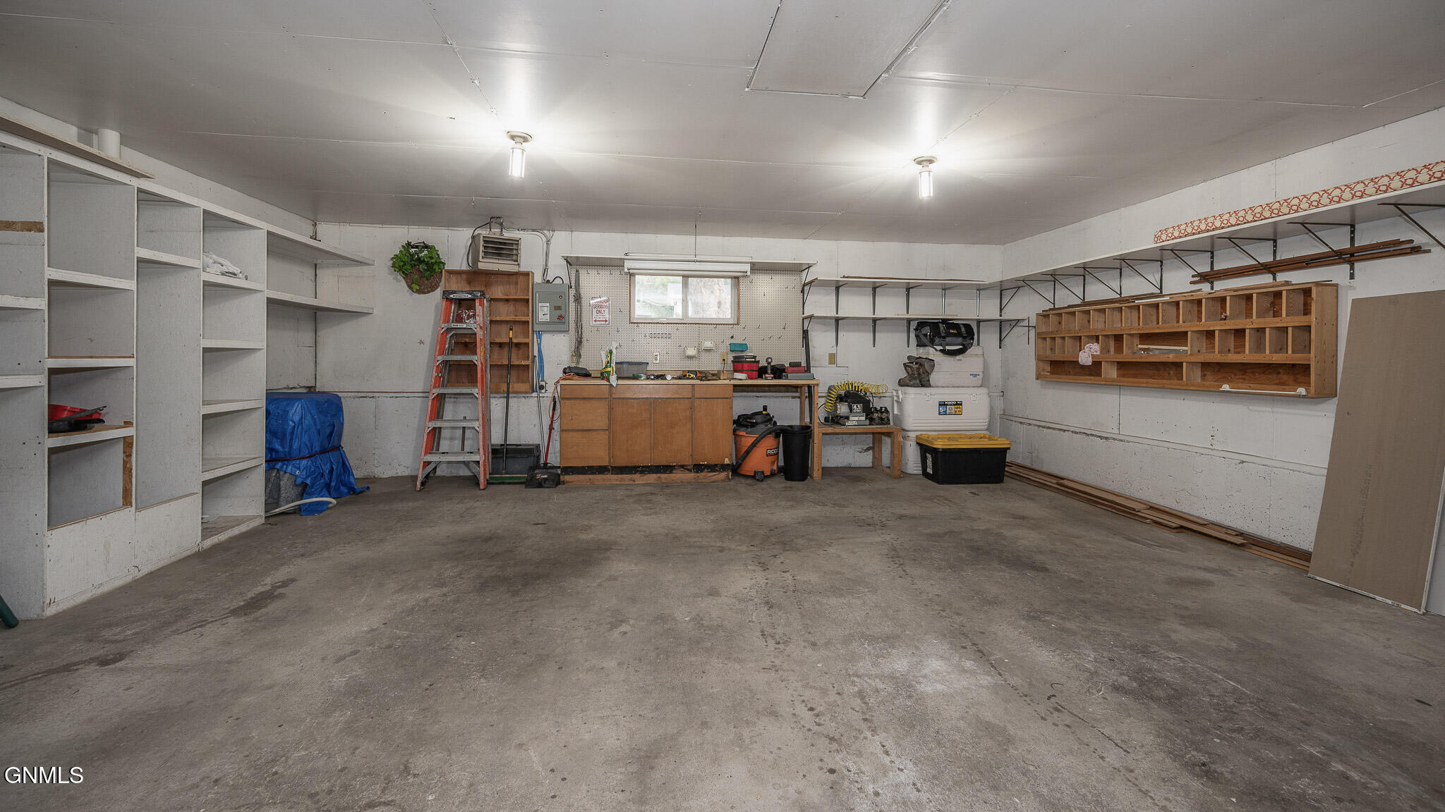 property viewer photo 33