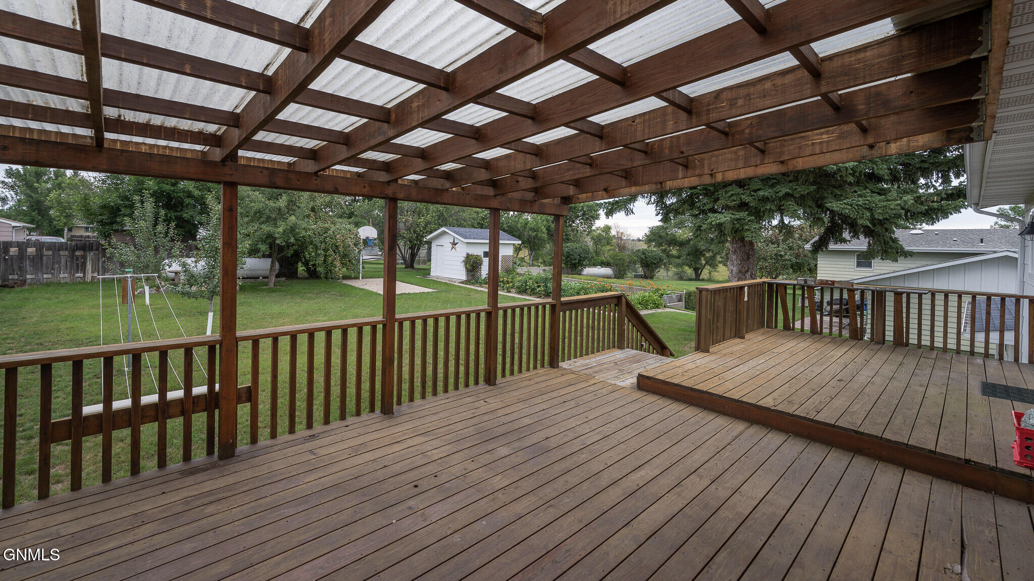 property viewer photo 36