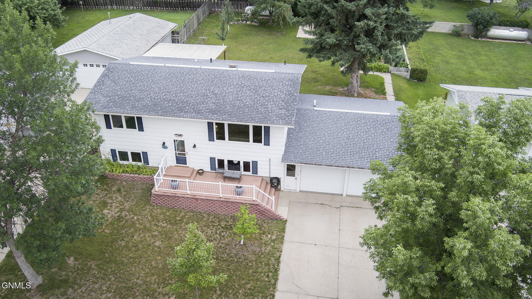 property viewer photo 40