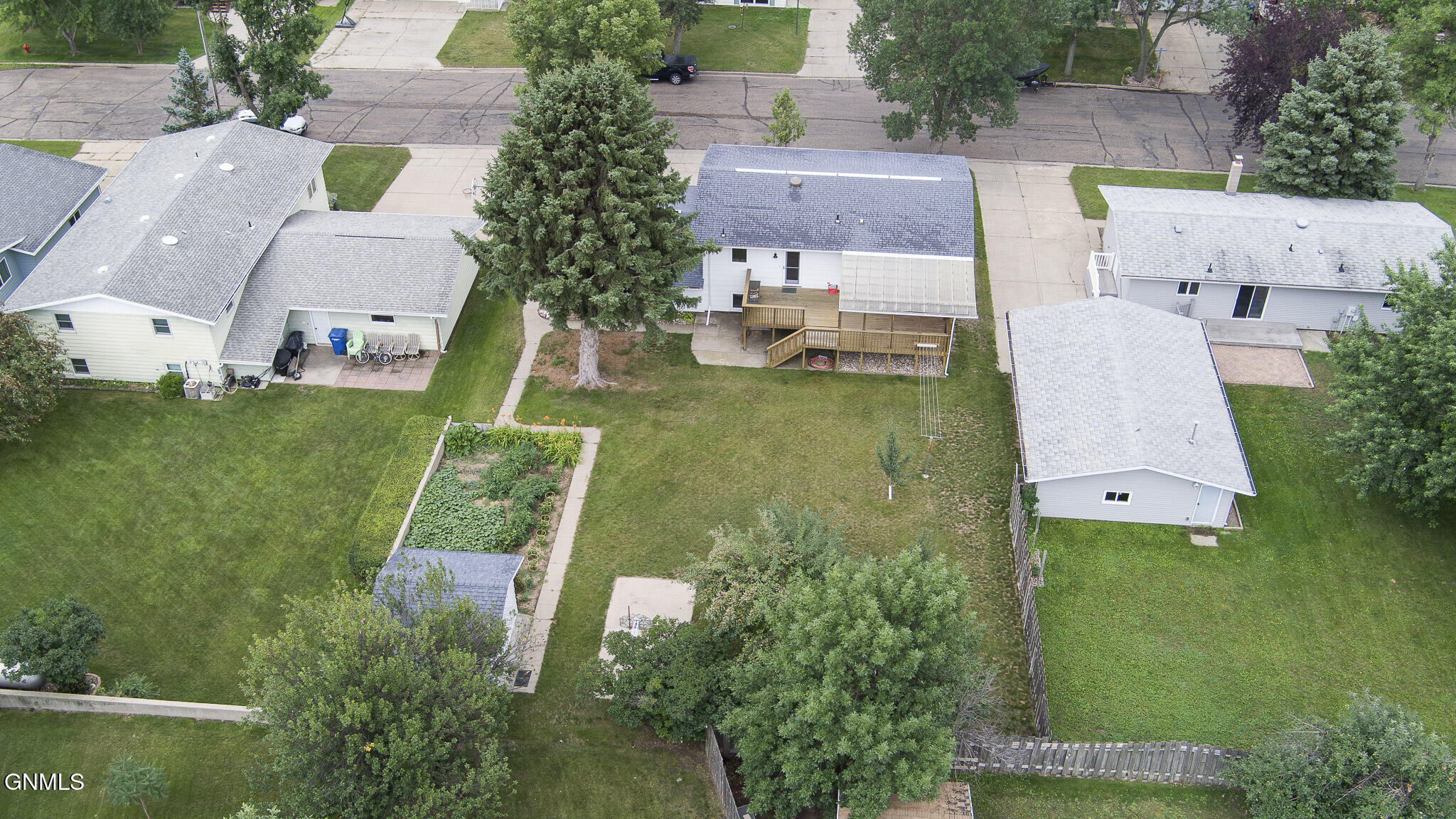 property viewer photo 41