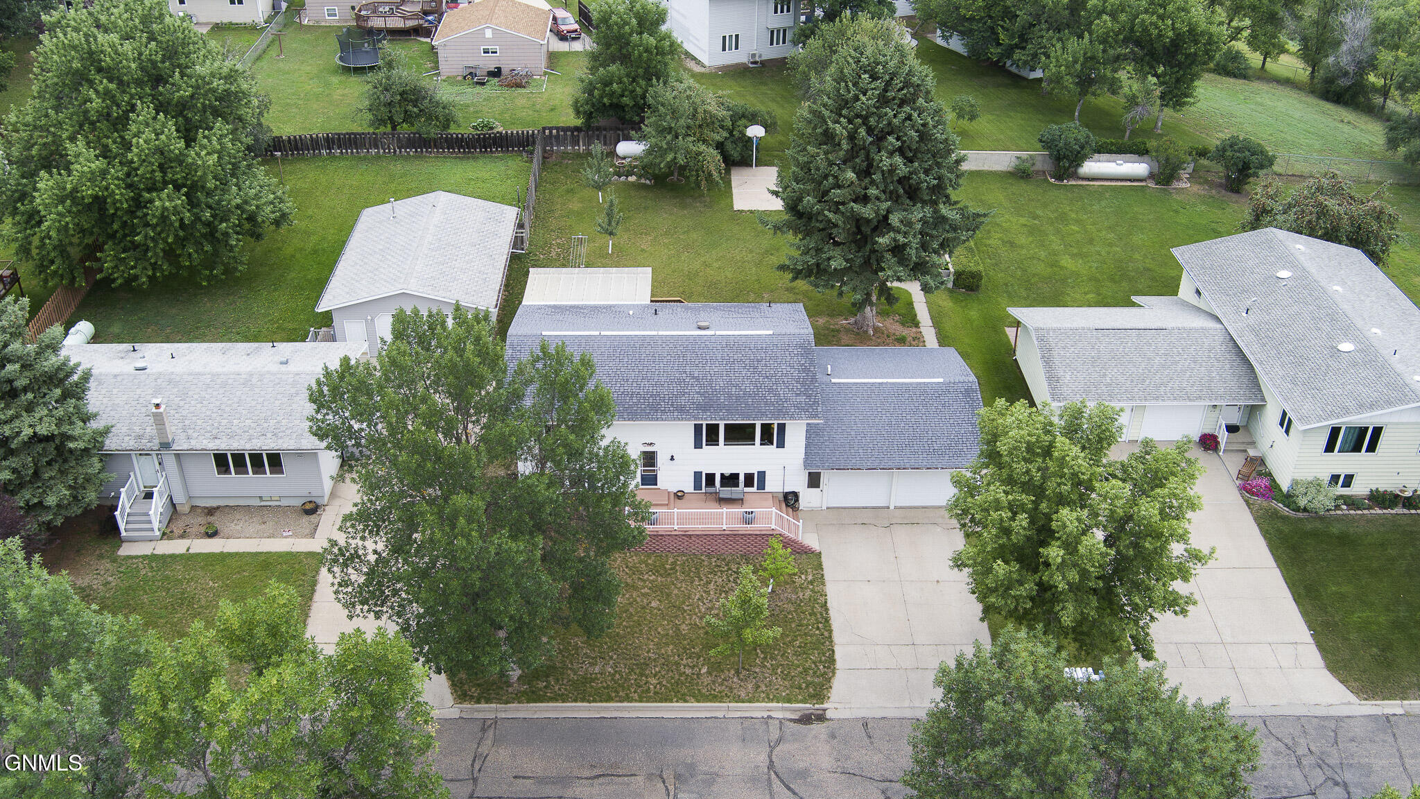 property viewer photo 44