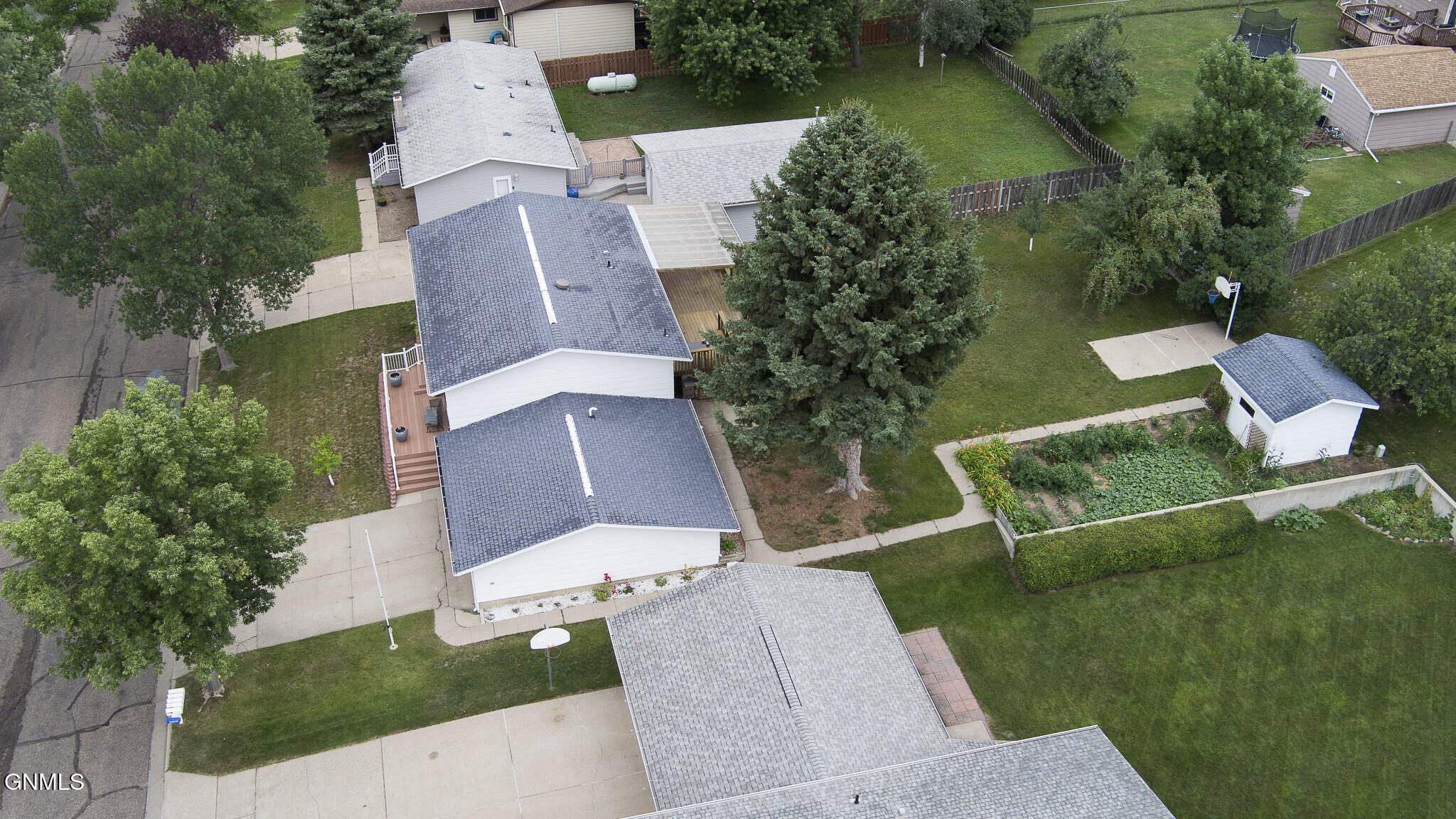 property viewer photo 45