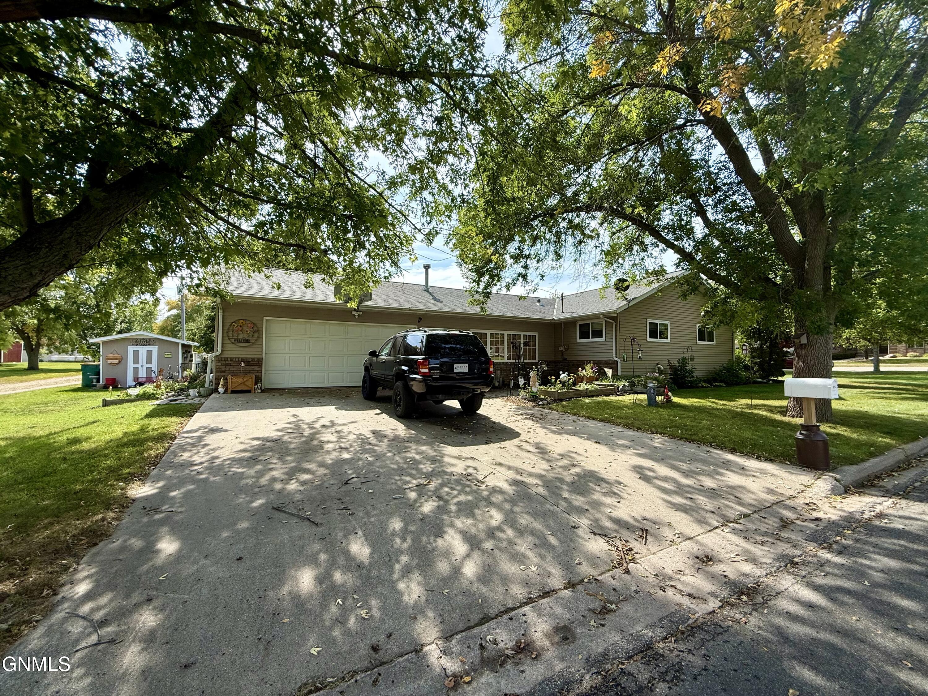 property viewer photo 2
