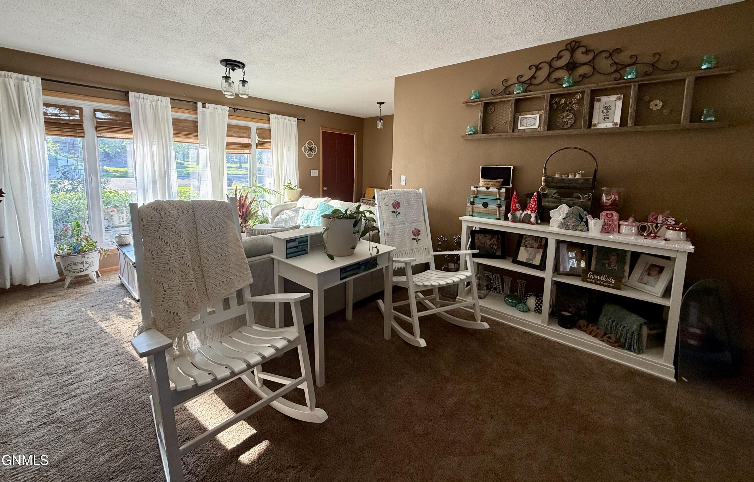 property viewer photo 20