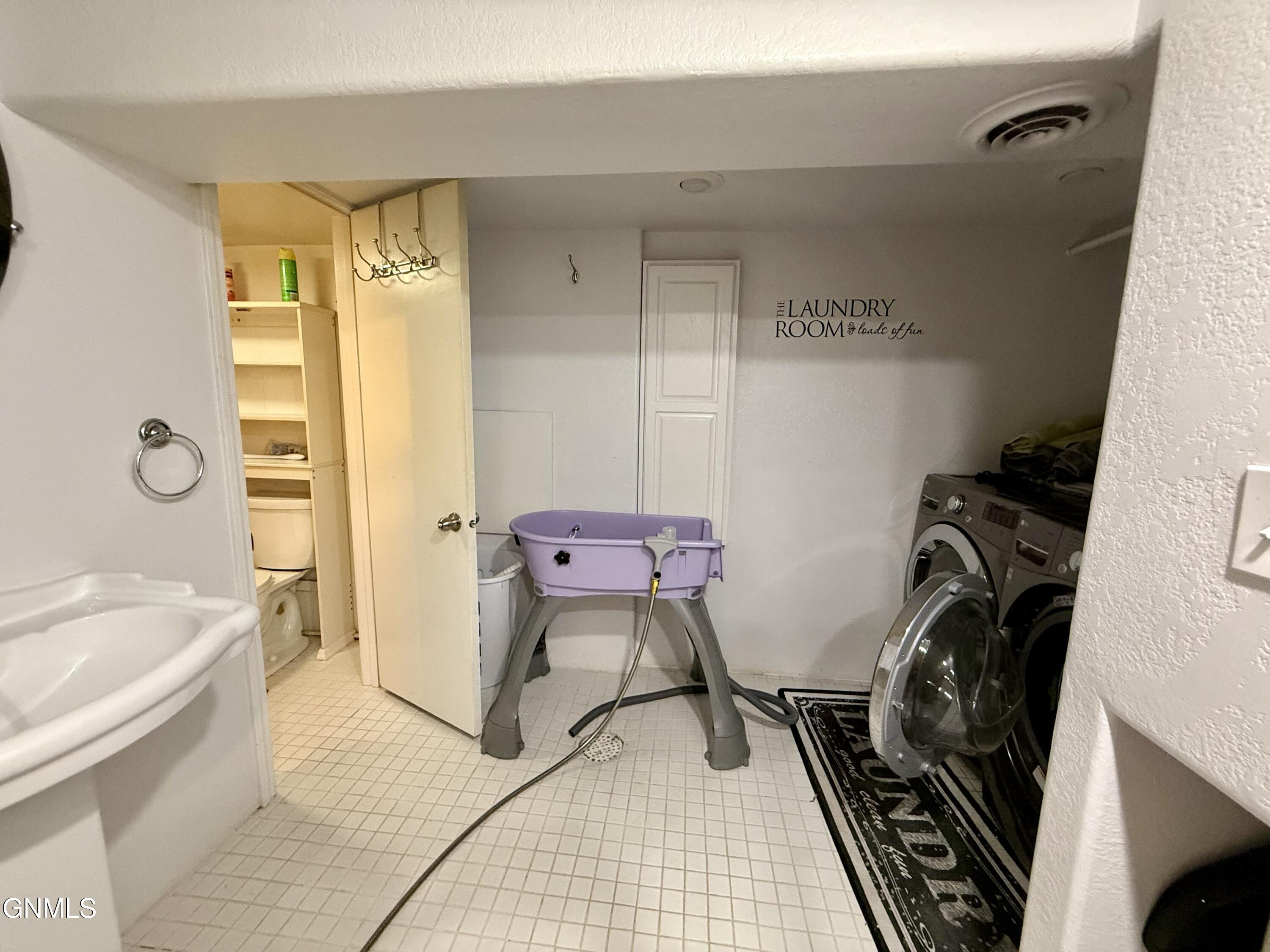 property viewer photo 41