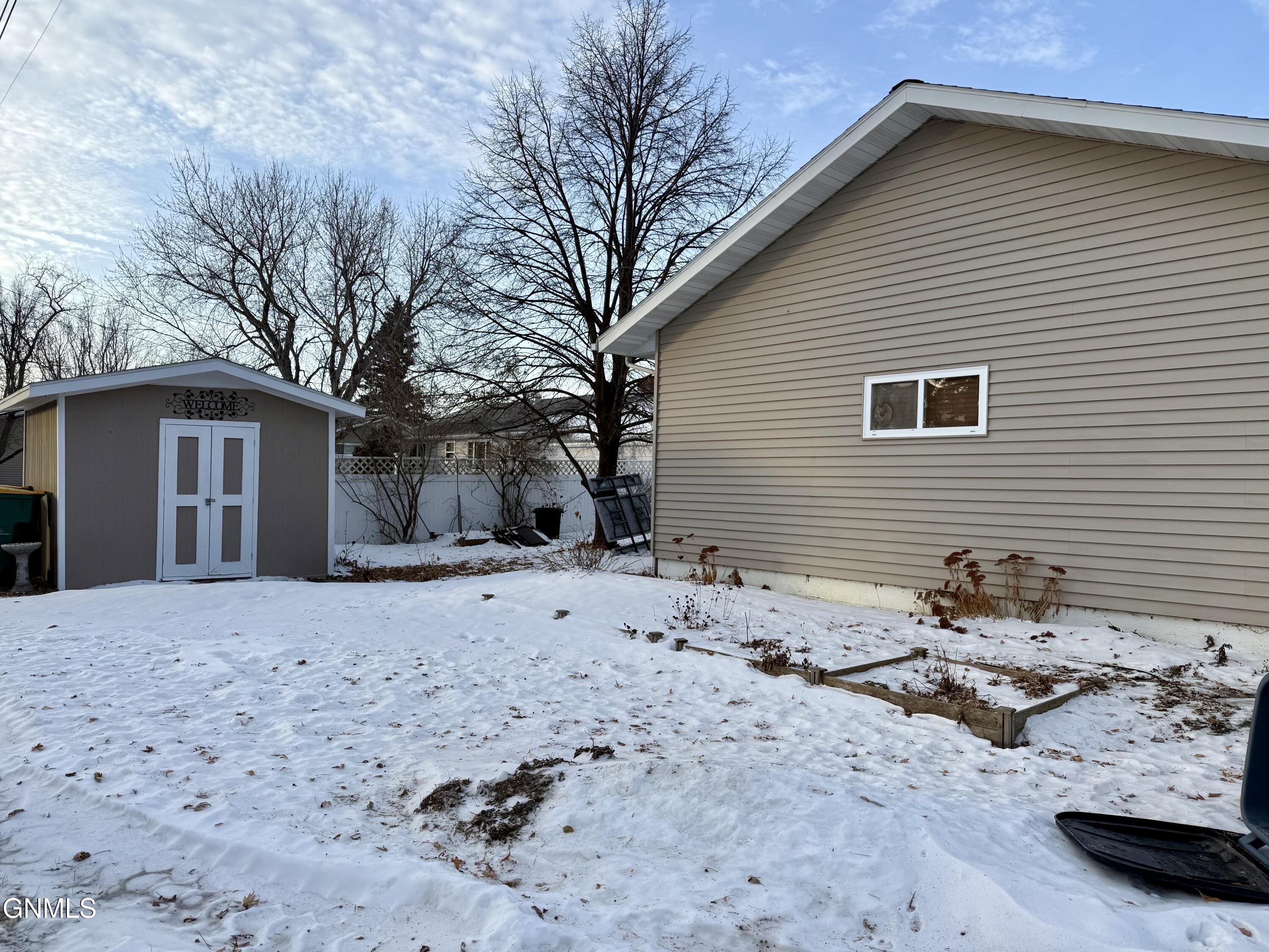 property viewer photo 43