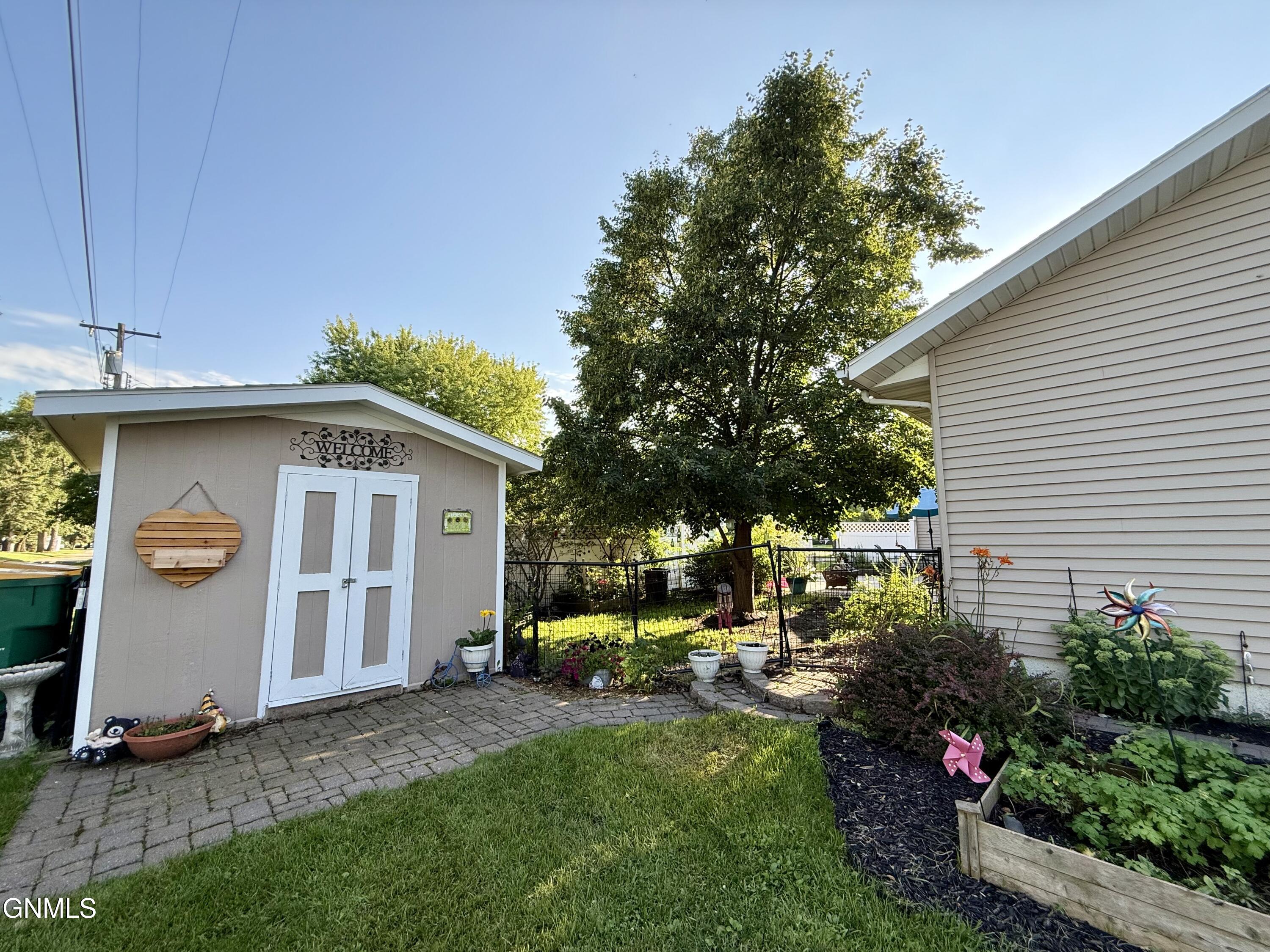 property viewer photo 52