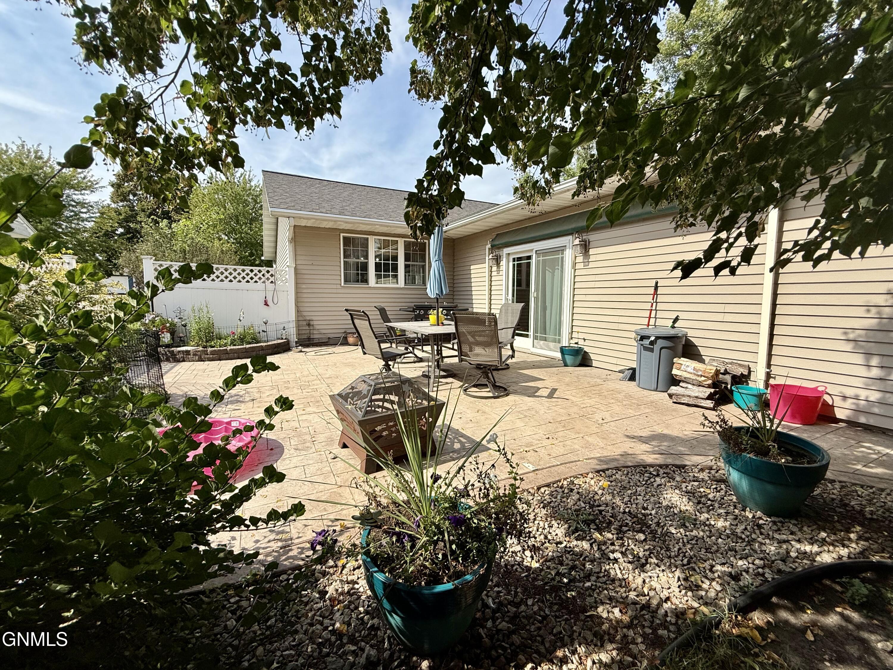 property viewer photo 54