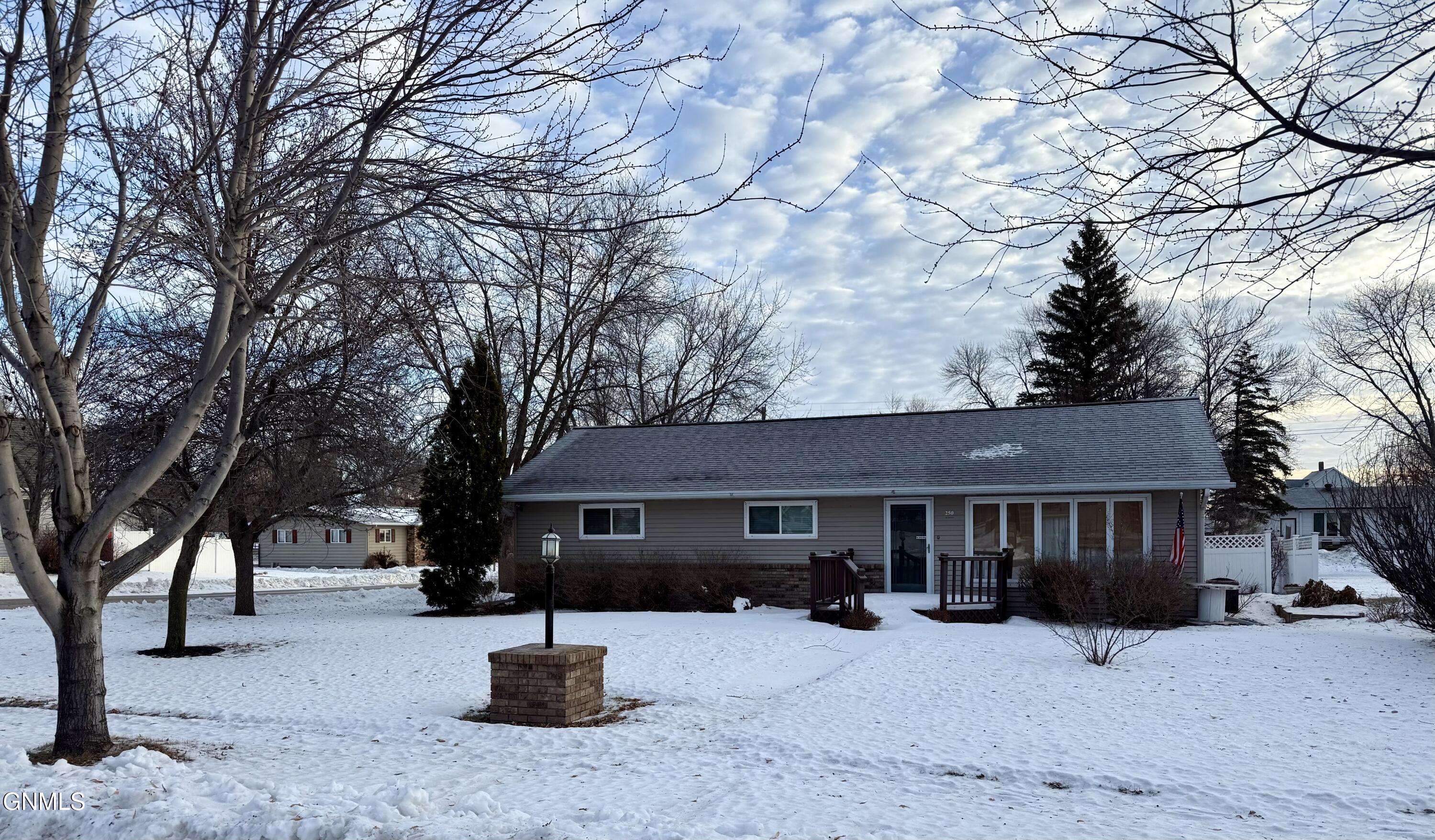 property viewer photo 57