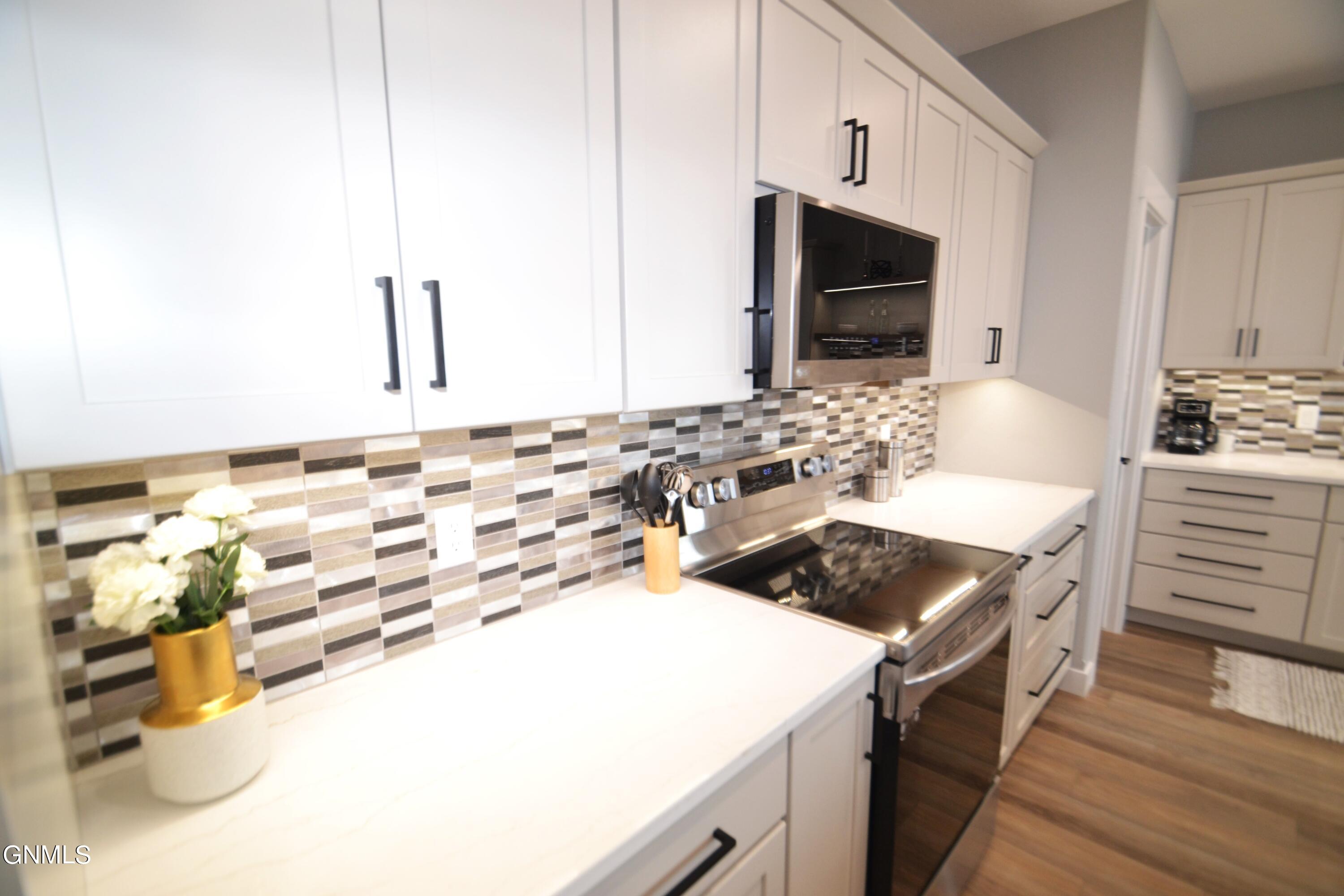 property viewer photo 12
